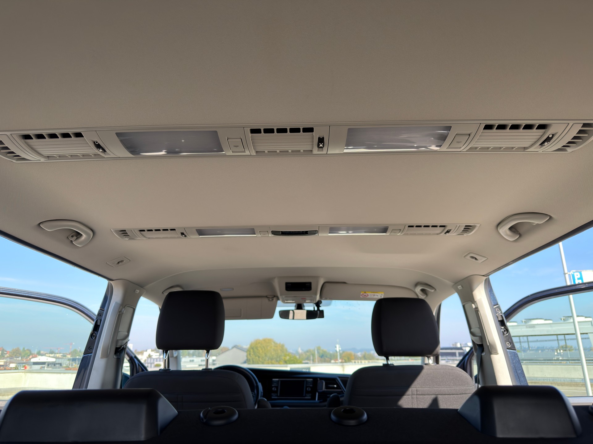 VW VW T6.1 Multivan 2.0 TDI 150 Comfortline DSG * Schiebetüre links und rechts * MFK * Quality 1-image-10