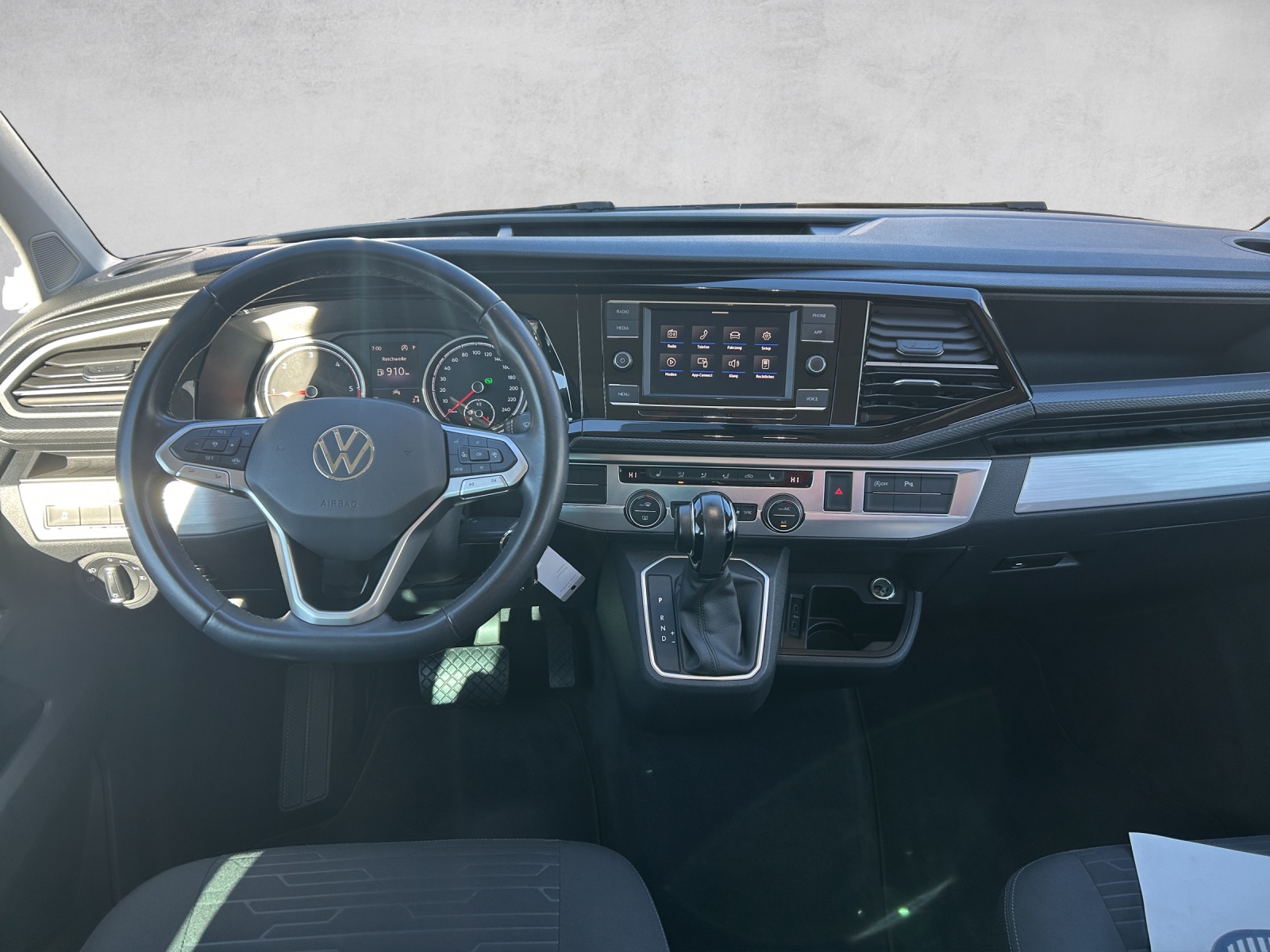 VW VW T6.1 Multivan 2.0 TDI Comfortline DSG-image-2