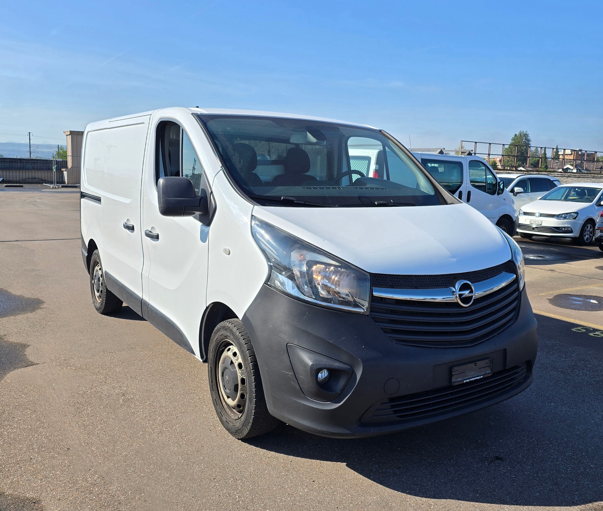 OPEL Vivaro 1.6 CDTI 2.7t L1H1-image-0