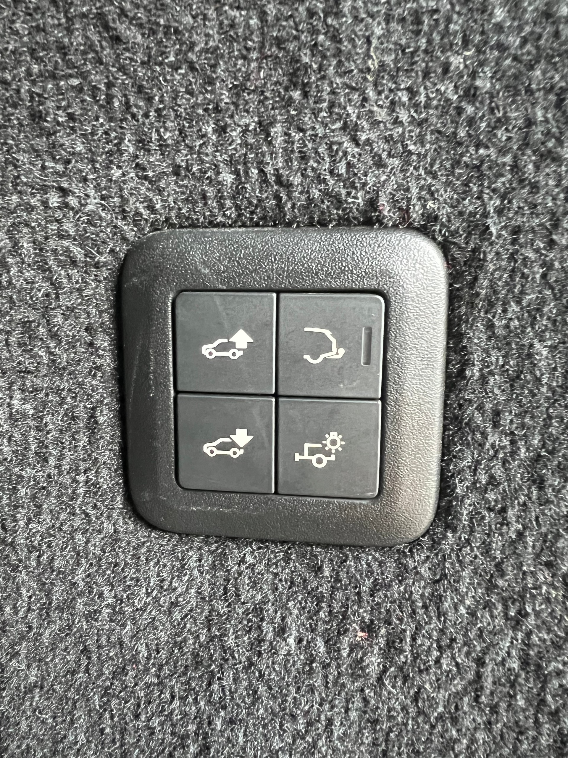 LAND ROVER Range Rover Sport 5.0 V8 S/C HSE Dynamic Automatic-image-18