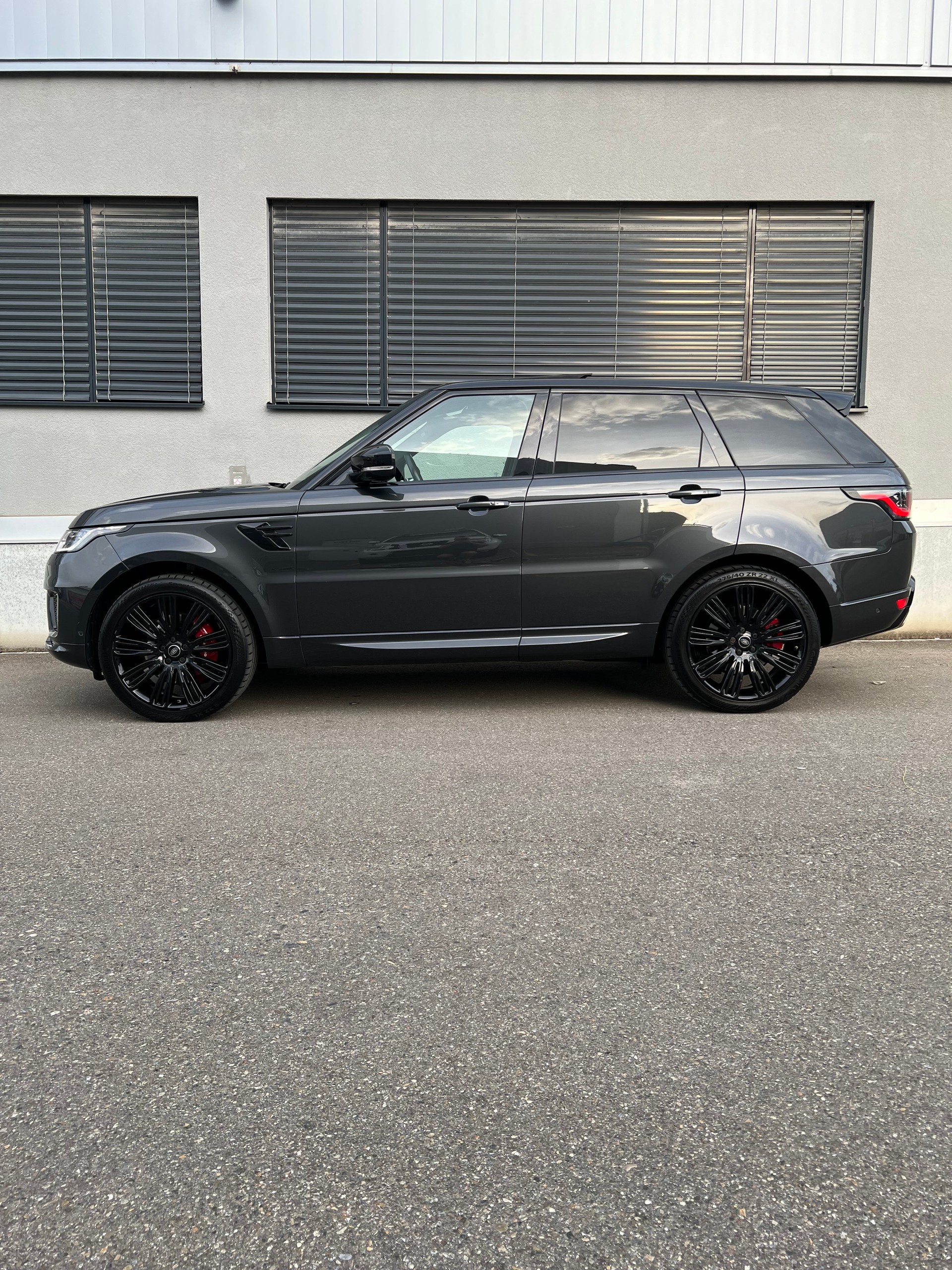 LAND ROVER Range Rover Sport 5.0 V8 S/C HSE Dynamic Automatic-image-1