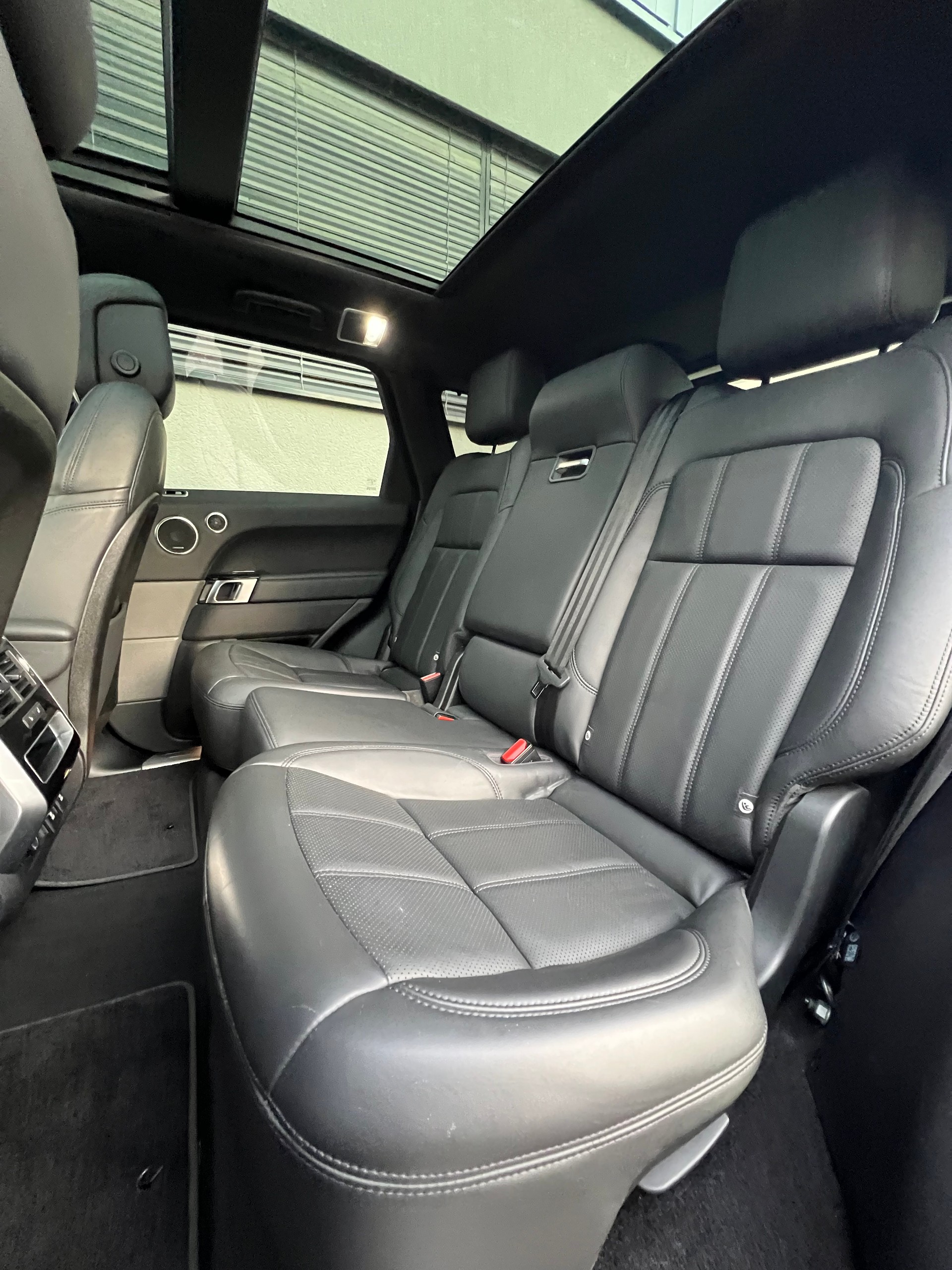 LAND ROVER Range Rover Sport 5.0 V8 S/C HSE Dynamic Automatic-image-13