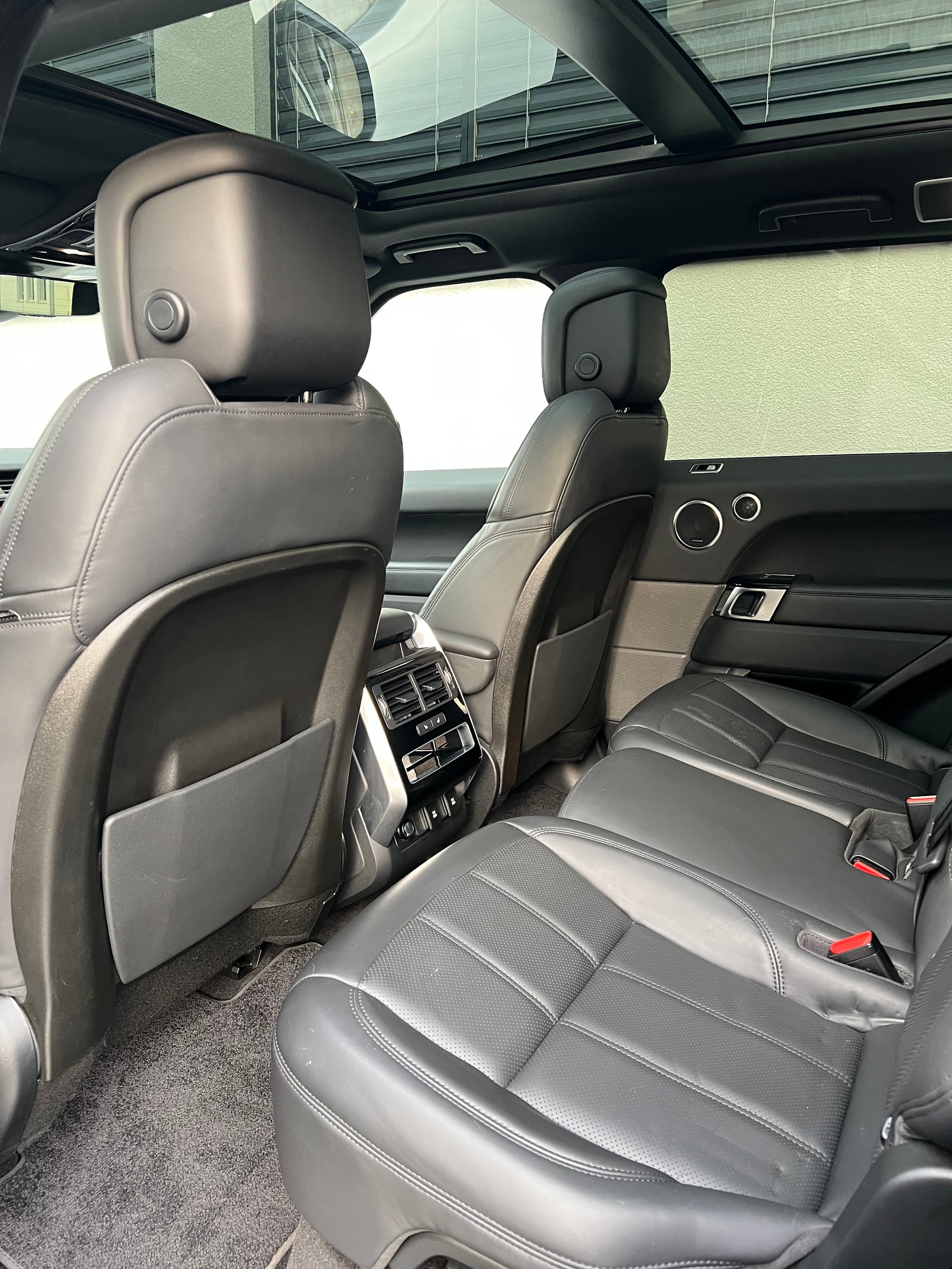 LAND ROVER Range Rover Sport 5.0 V8 S/C HSE Dynamic Automatic-image-12