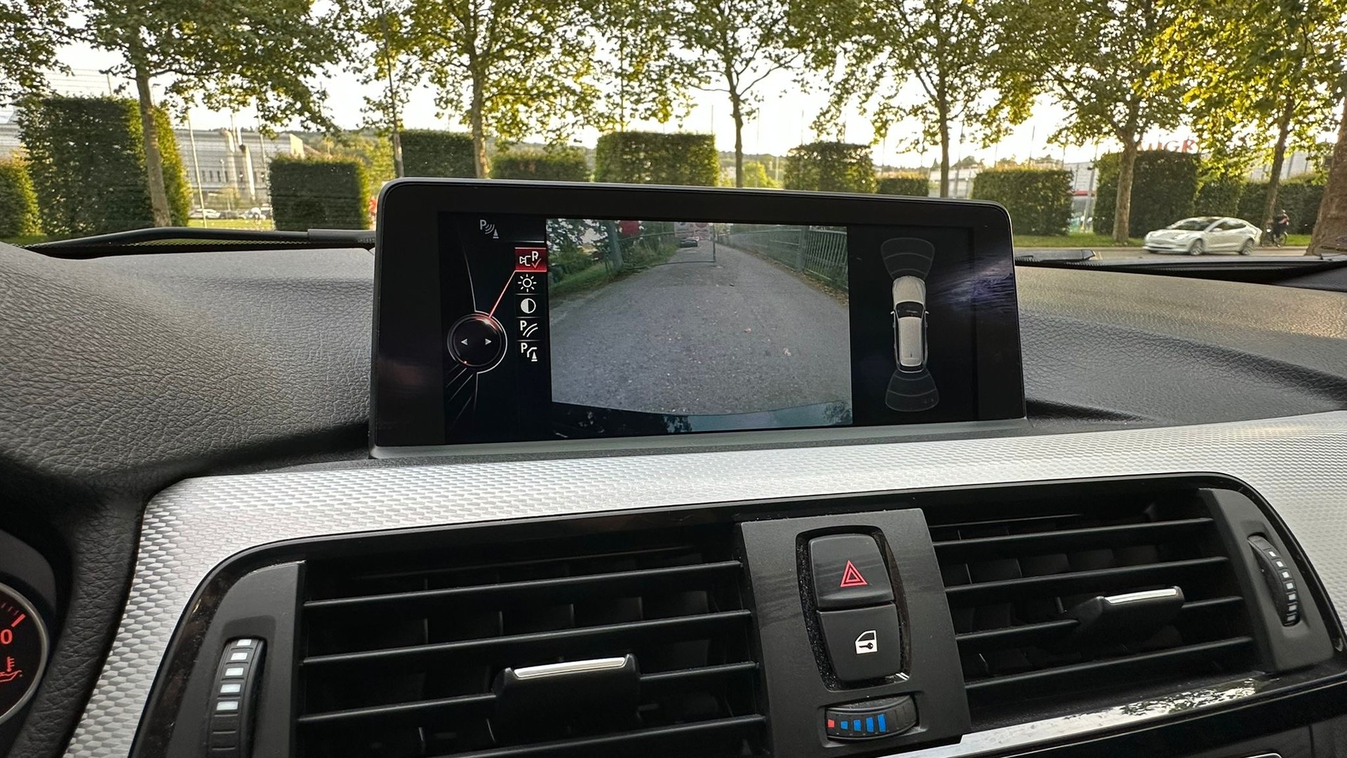 BMW 335i xDrive Touring Sport Line Steptronic-image-13