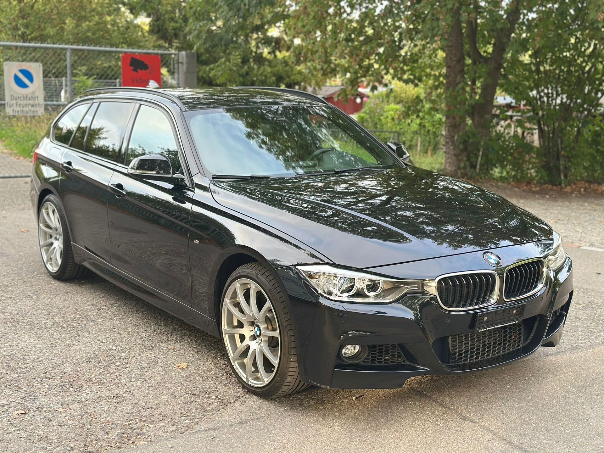 BMW 335i xDrive Touring Sport Line Steptronic-image-2