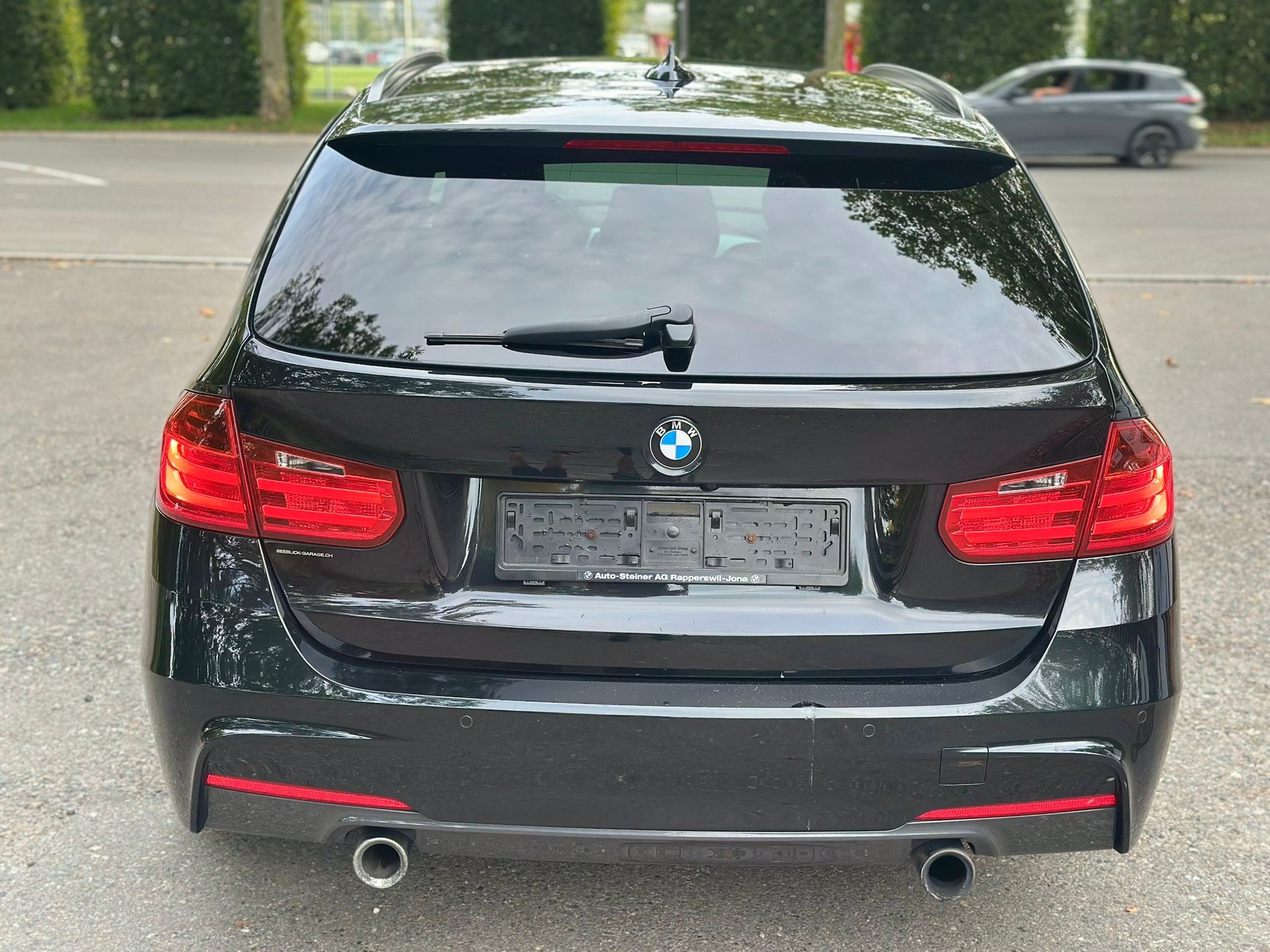 BMW 335i xDrive Touring Sport Line Steptronic-image-5