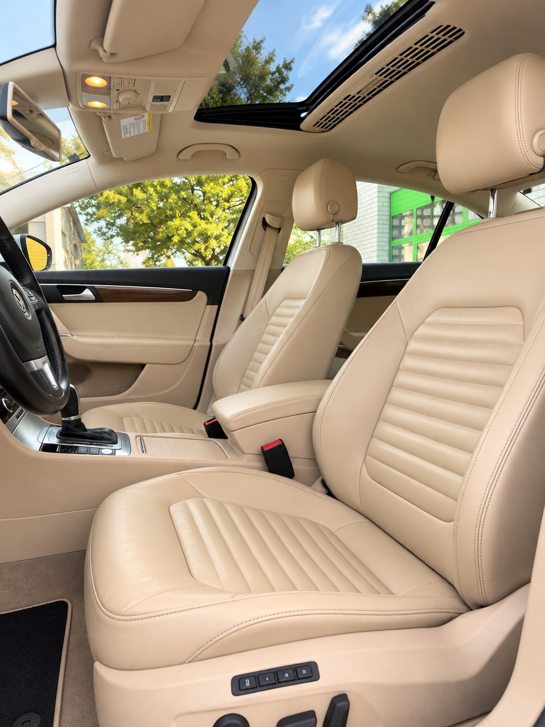 VW Passat CC 3.6 V6 FSI Advance 4Motion-image-7