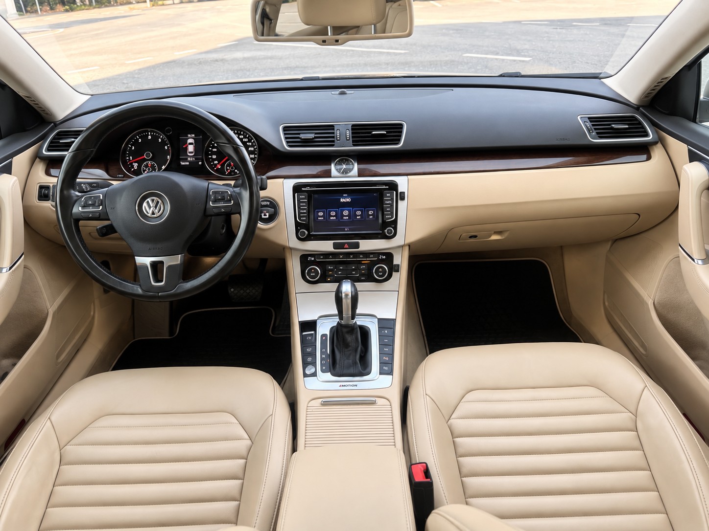 VW Passat CC 3.6 V6 FSI Advance 4Motion-image-6