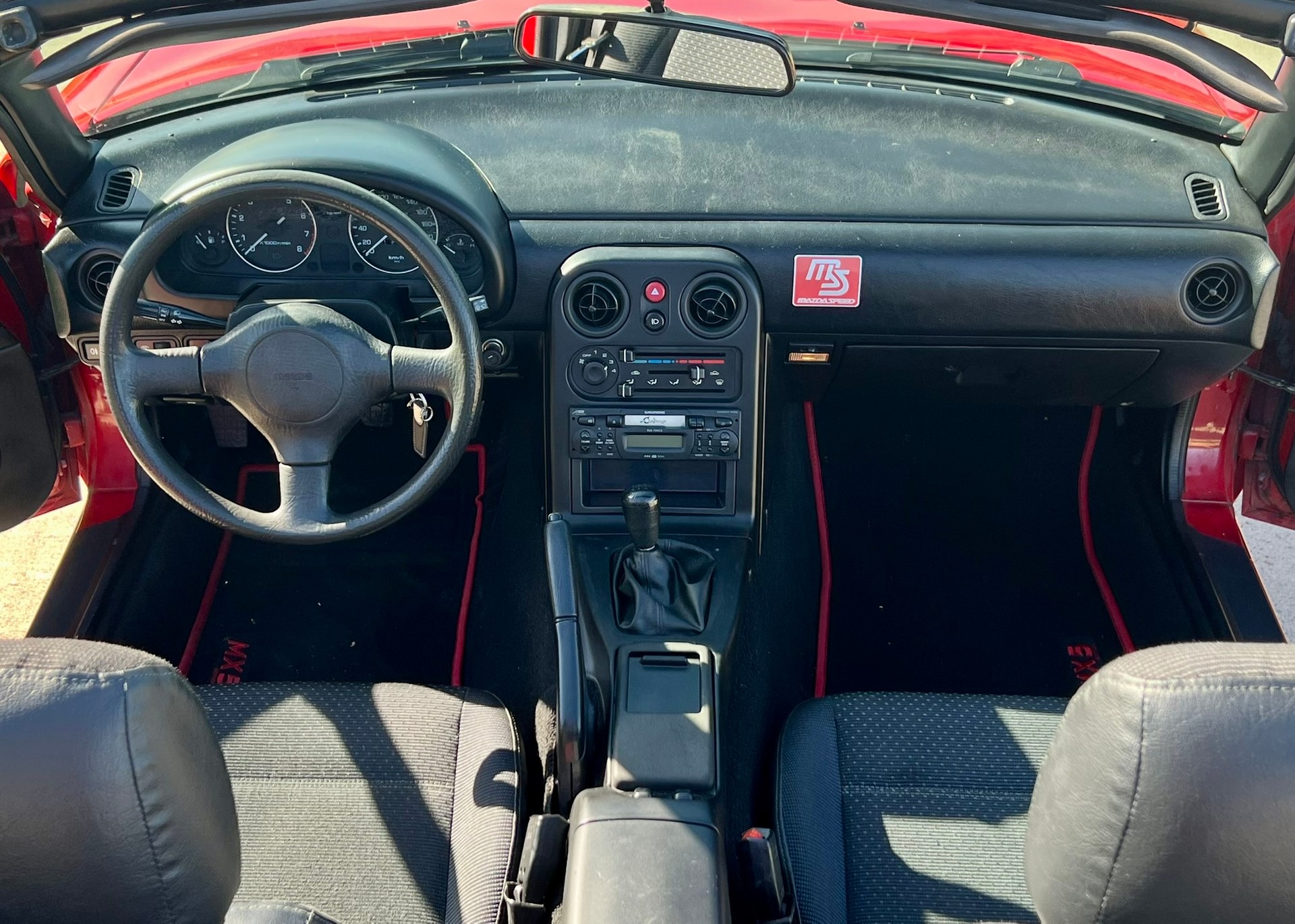 MAZDA MX-5 1.6i-image-15