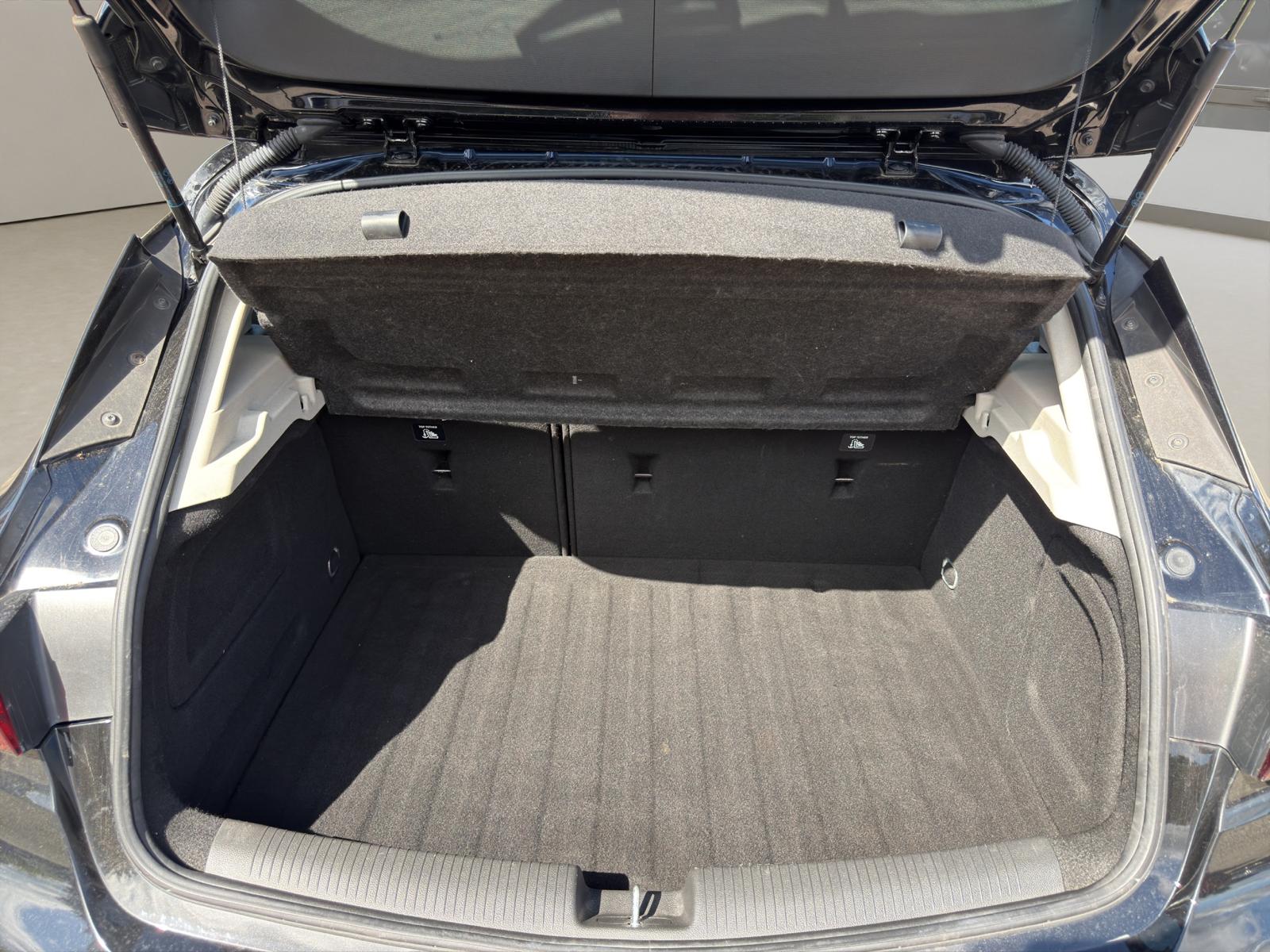 OPEL Astra 1.0i Turbo-image-12