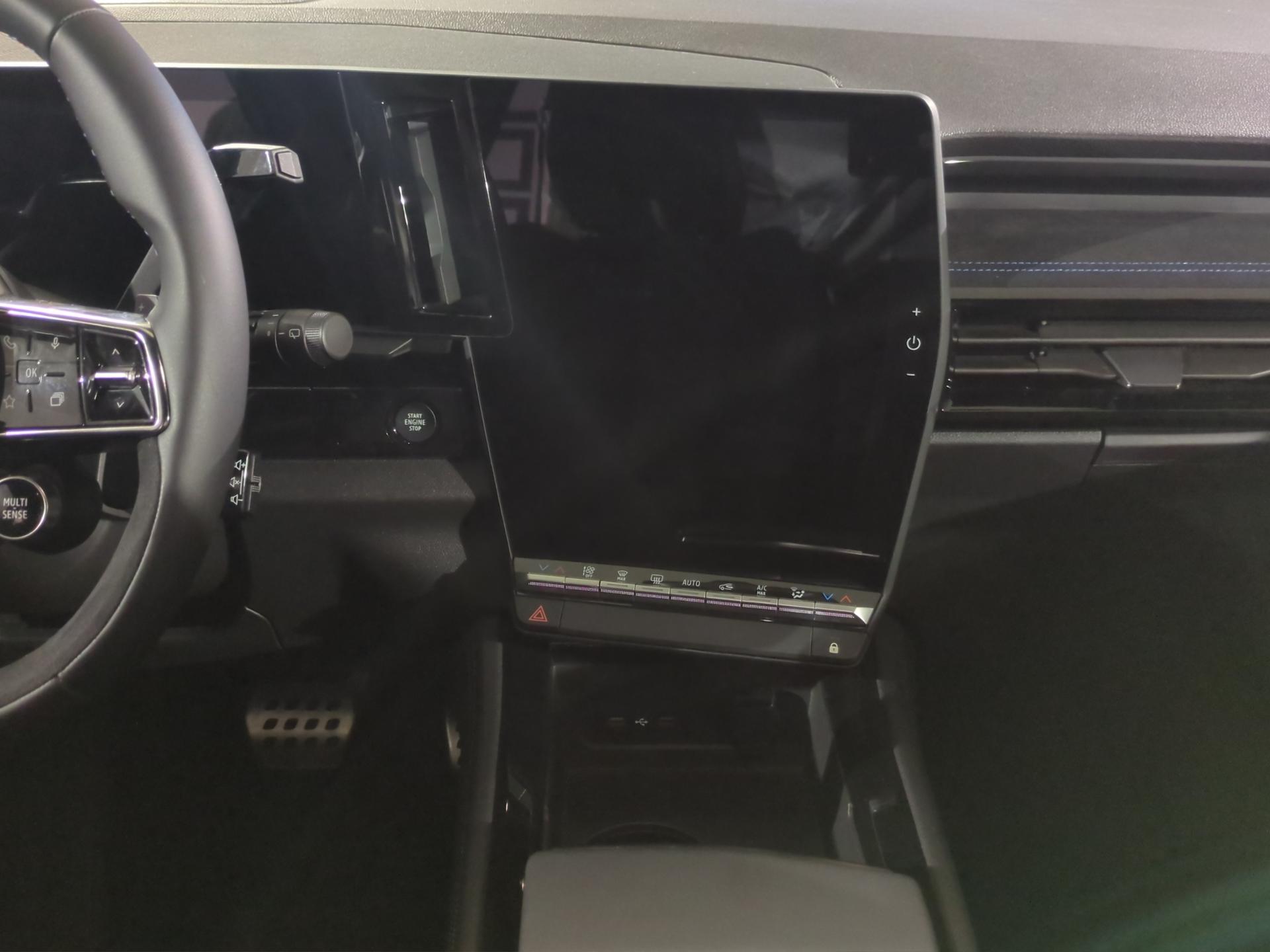 RENAULT Austral 1.2 HEV 200 esprit Alpine A-image-11
