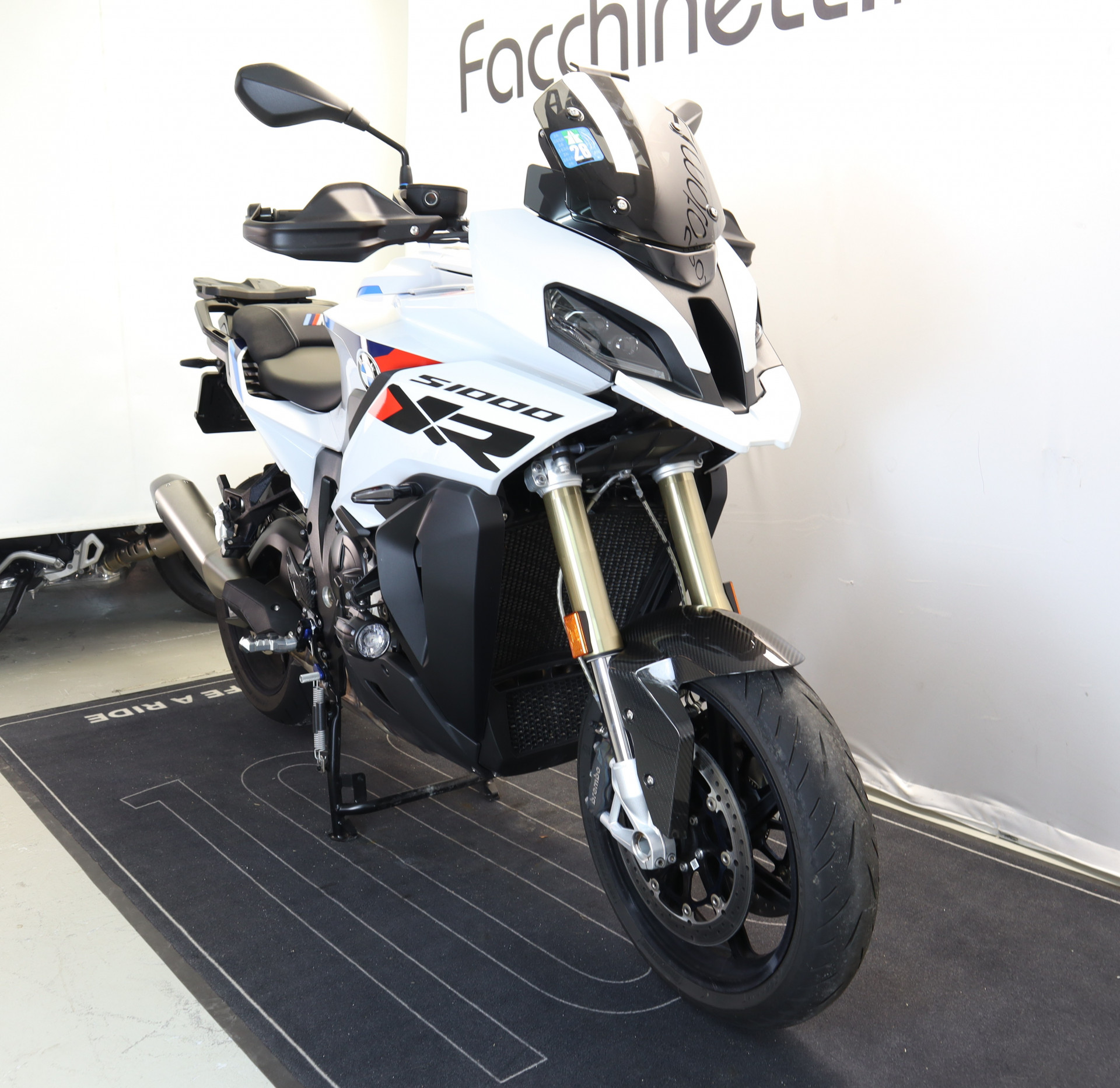 BMW S 1000 XR M-showroom-element-2