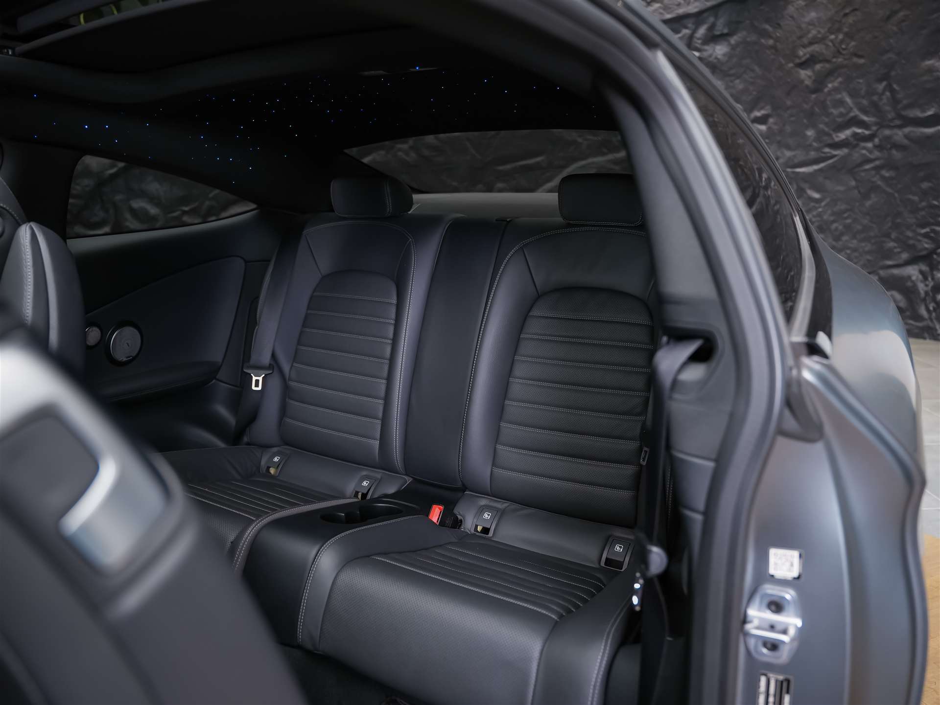 MERCEDES-BENZ C 200 Coupé 4Matic AMG Line 9G-Tronic *CH-Fahrzeug*Sternen Himmel*Panorama*Sitzbelüftung*-image-11