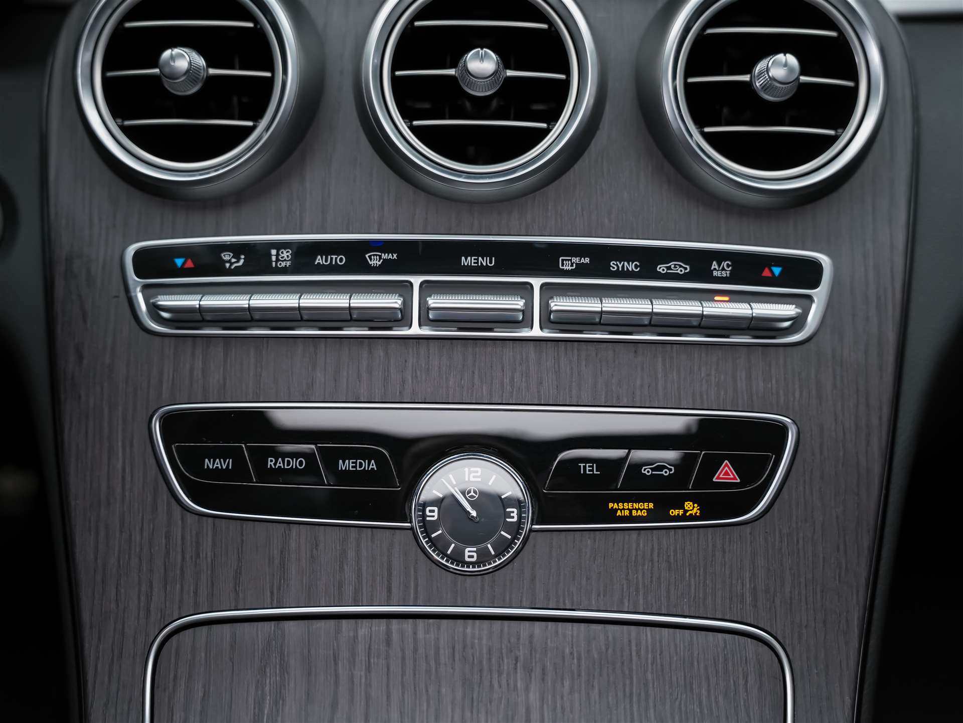 MERCEDES-BENZ C 200 Coupé 4Matic AMG Line 9G-Tronic *CH-Fahrzeug*Sternen Himmel*Panorama*Sitzbelüftung*-image-19