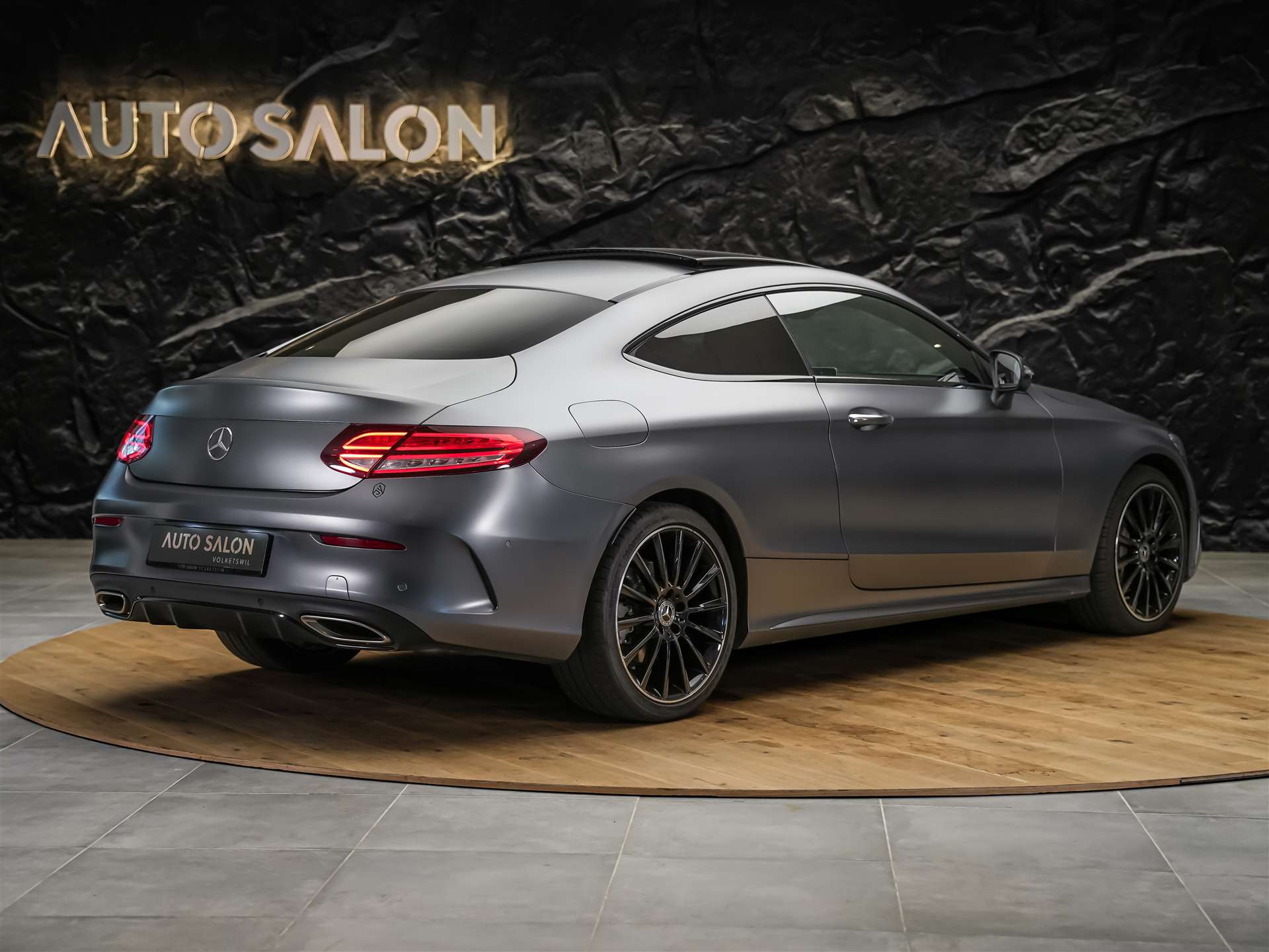 MERCEDES-BENZ C 200 Coupé 4Matic AMG Line 9G-Tronic *CH-Fahrzeug*Sternen Himmel*Panorama*Sitzbelüftung*-image-4