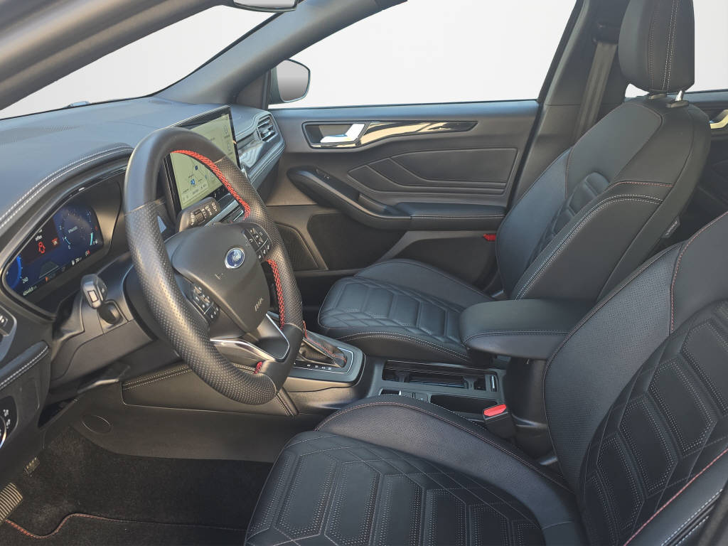FORD Focus 1.0i EcoB Hybrid 155 ST-Line Vignale-image-8