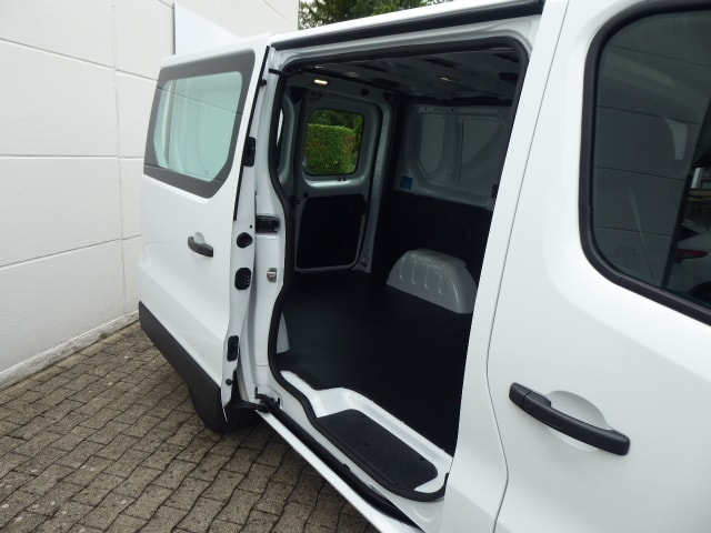 RENAULT Trafic 2.0 Blue dCi 130 Advance L1H1 EN-image-11