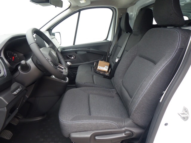 RENAULT Trafic 2.0 Blue dCi 130 Advance L1H1 EN-image-4