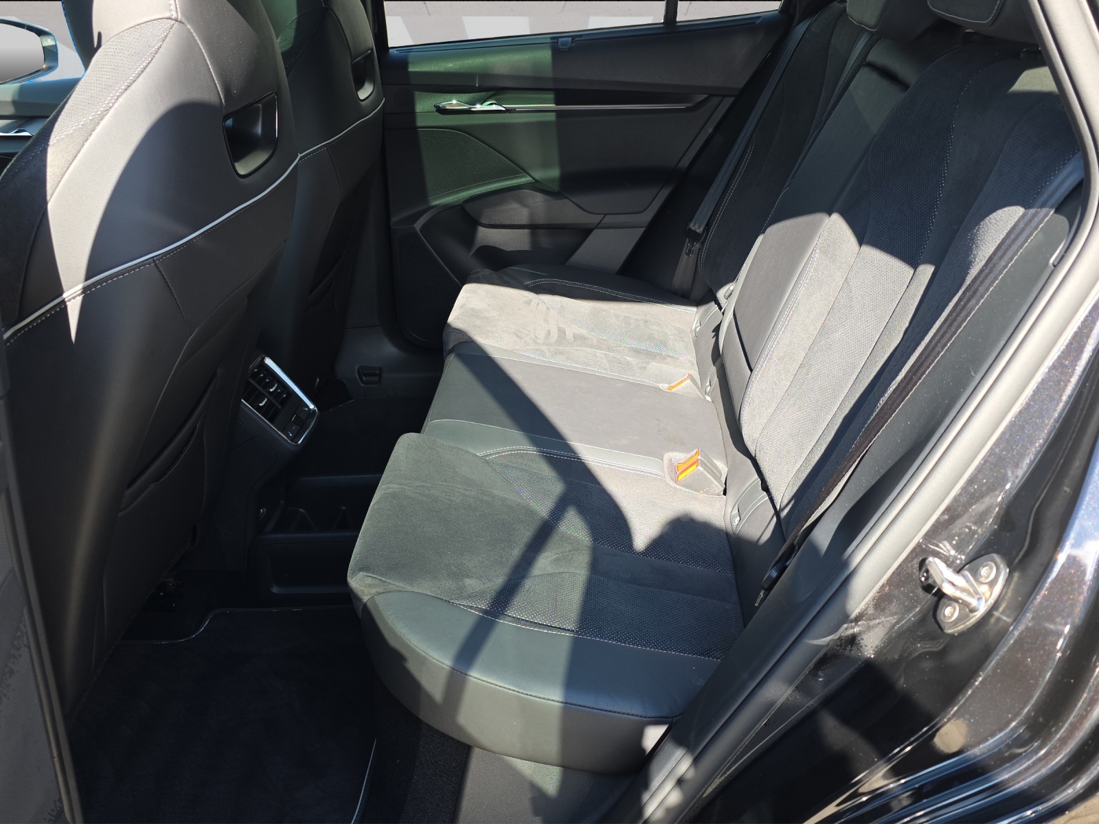 SKODA Enyaq iV 80 SportLine-image-8