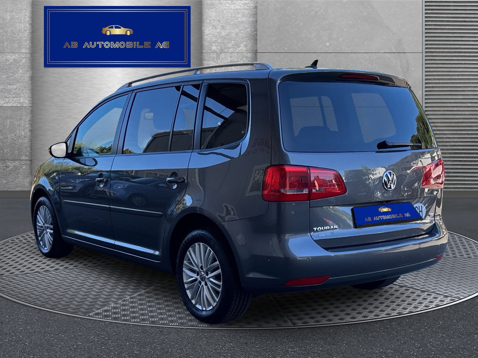 VW Touran 1.4 TSI Cup DSG-image-4
