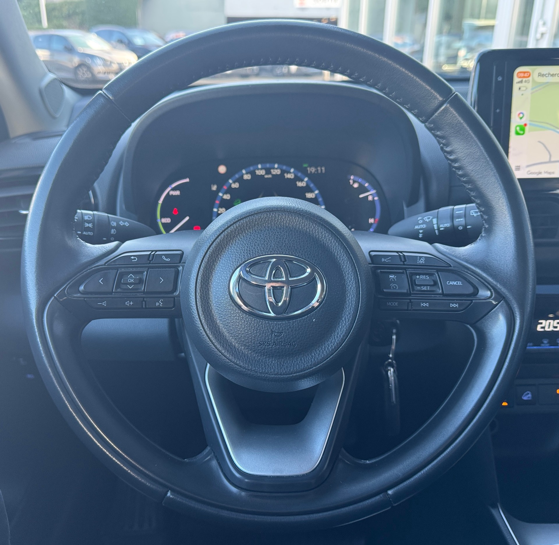 TOYOTA Yaris Cross 1.5 Comfort e-CVT AWDi-image-15