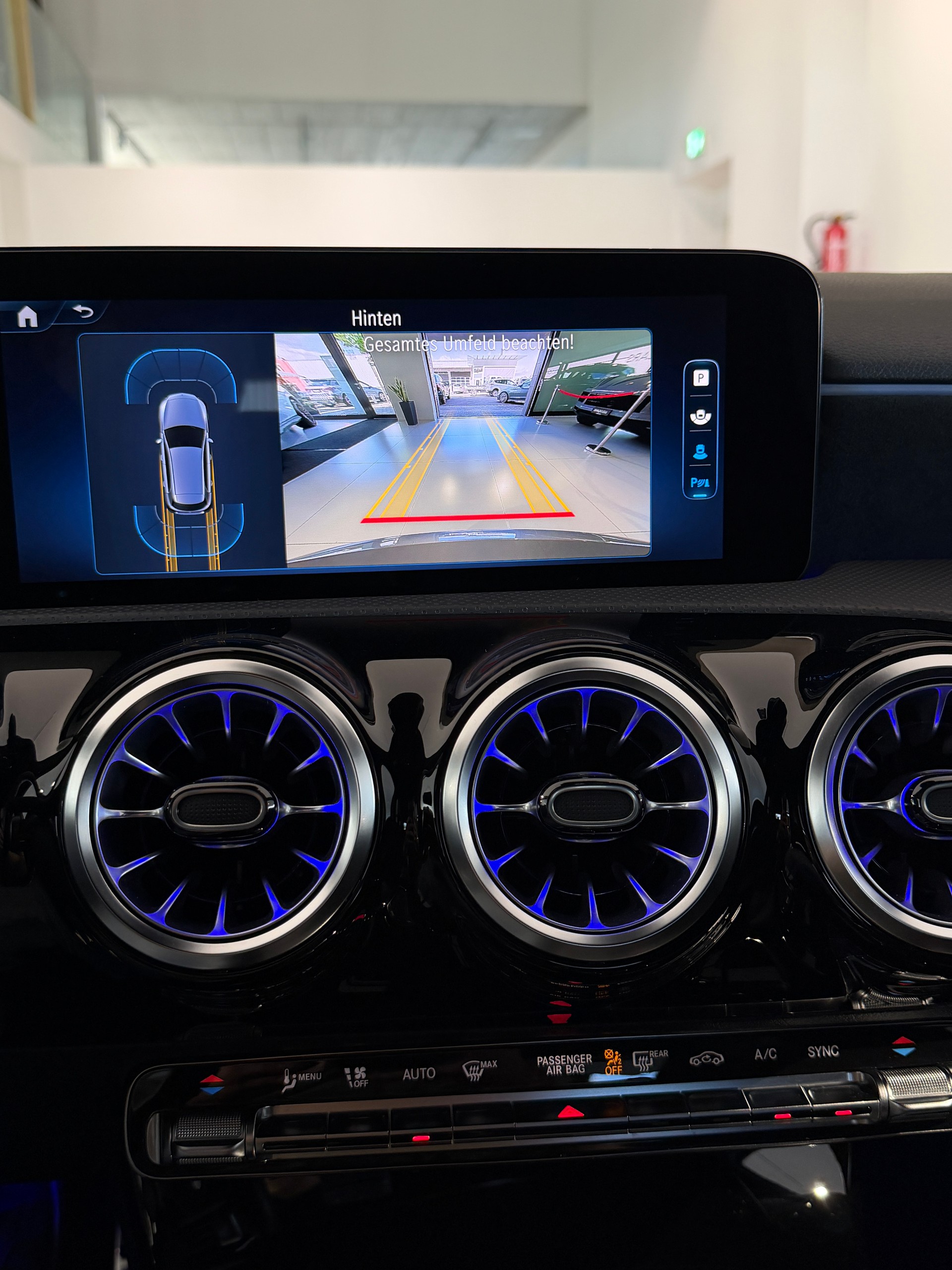 MERCEDES-BENZ A 180 Night Star AMG Line 7G-DCT-image-12