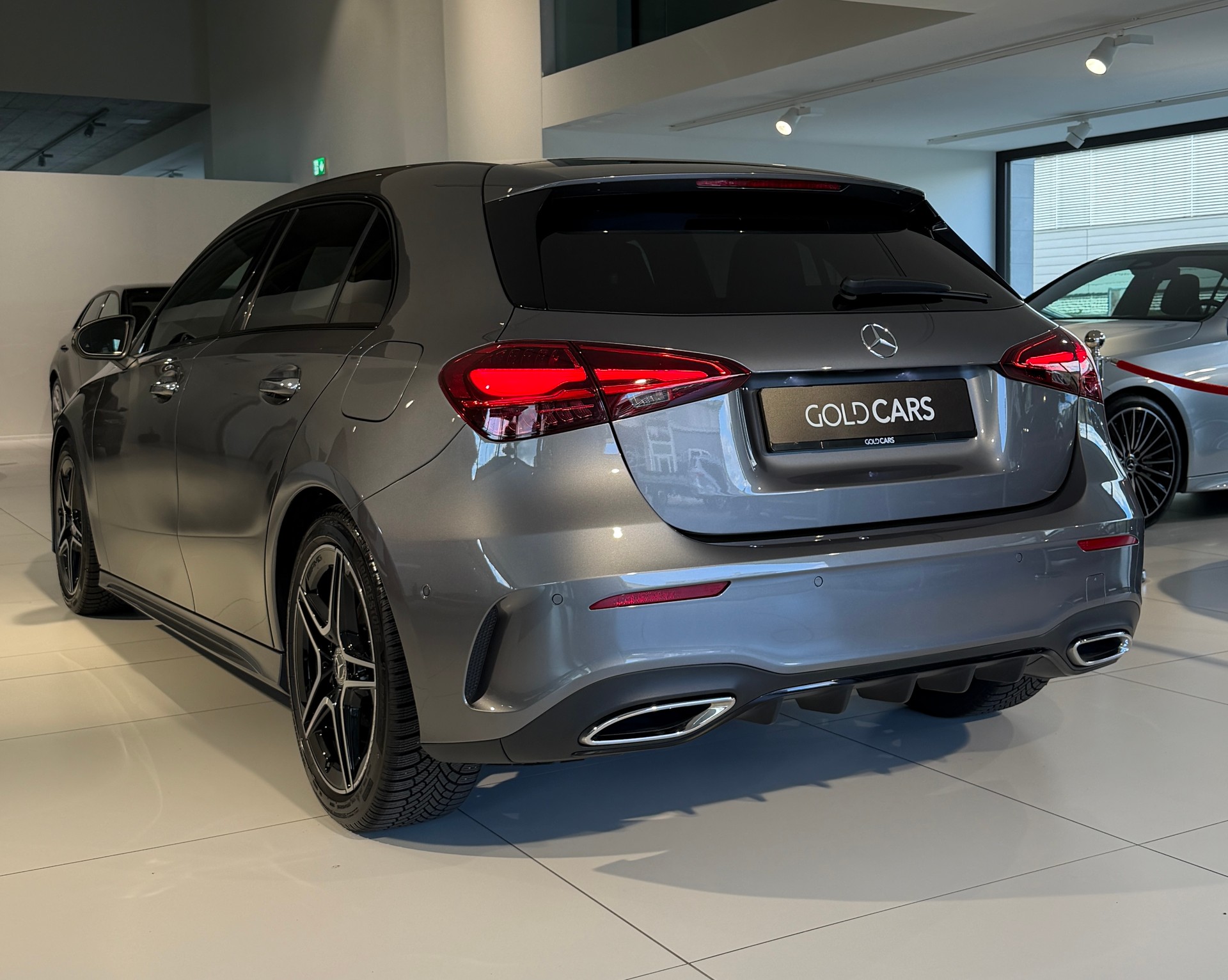 MERCEDES-BENZ A 180 Night Star AMG Line 7G-DCT-image-5