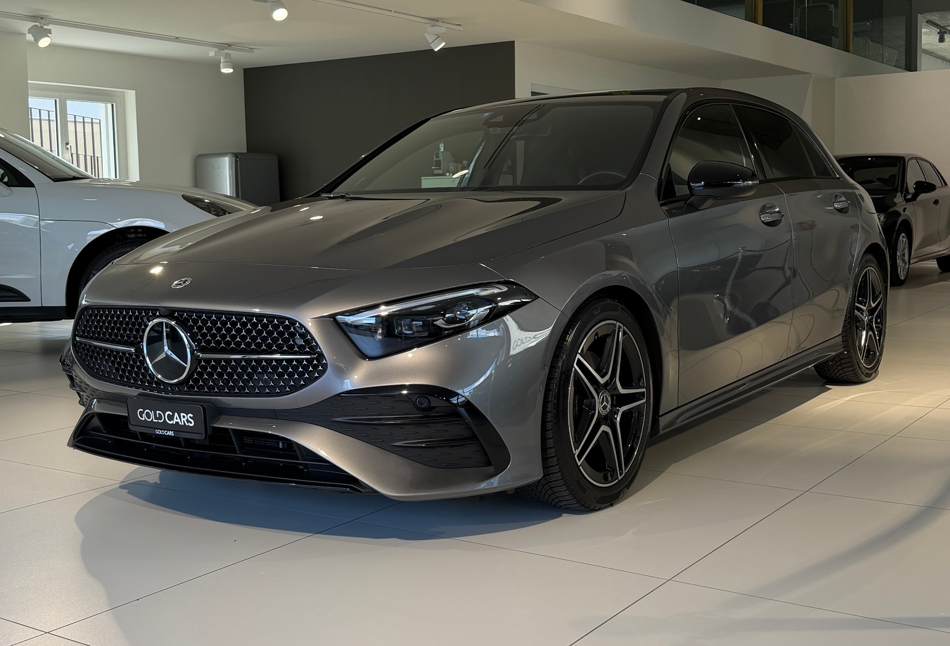 MERCEDES-BENZ A 180 Night Star AMG Line 7G-DCT-image-3