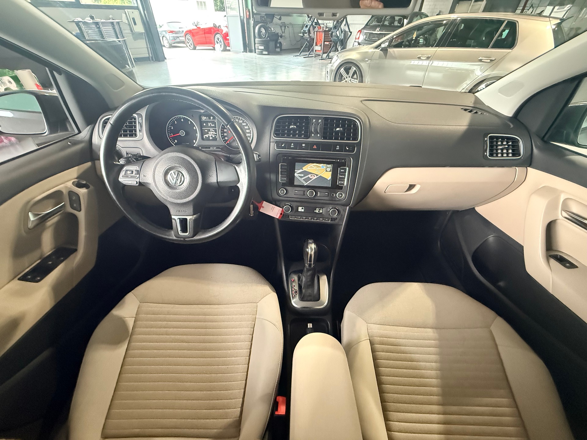 VW Polo 1.2 TSI BlueMotion Technology Design DSG-image-8