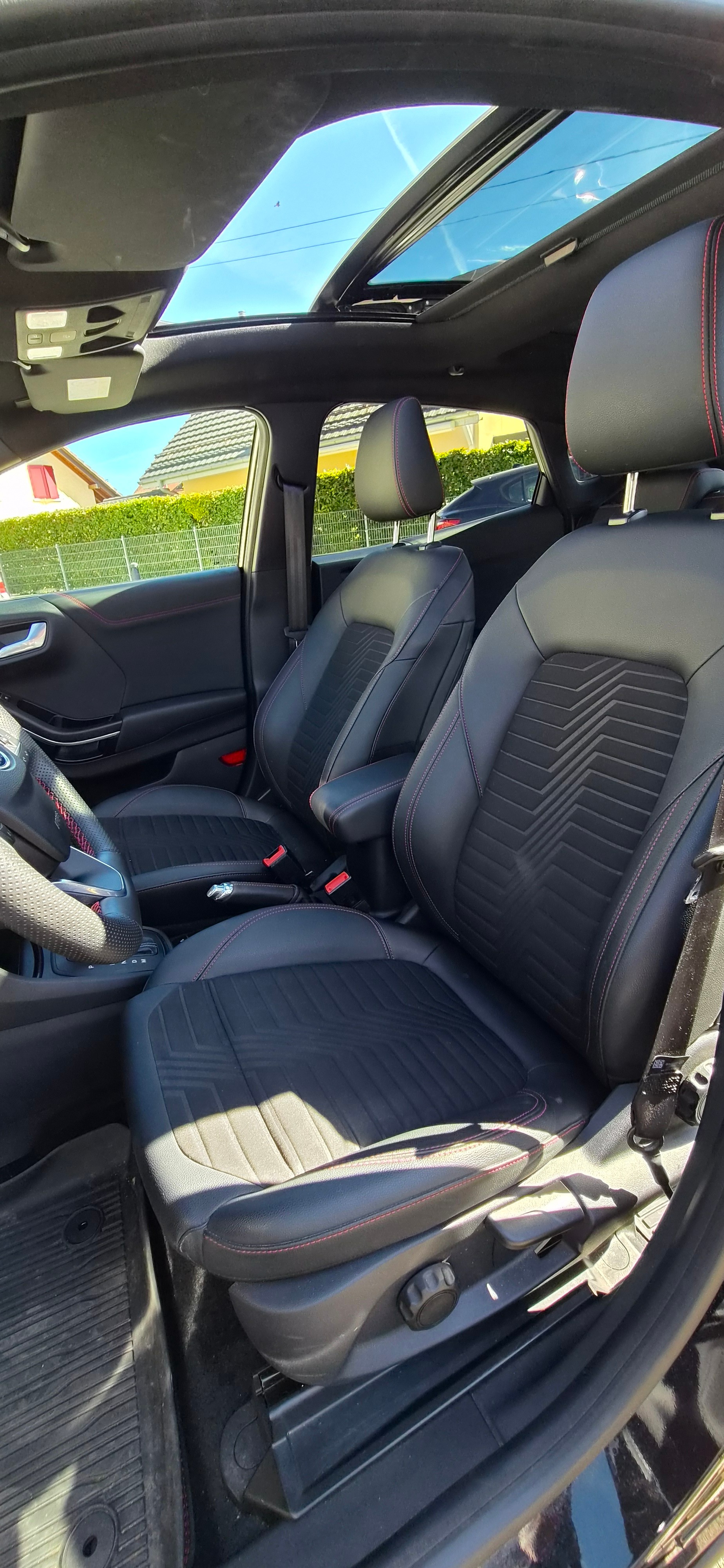 FORD 1.0 EcoB Hybrid 155 ST-Line X-image-2