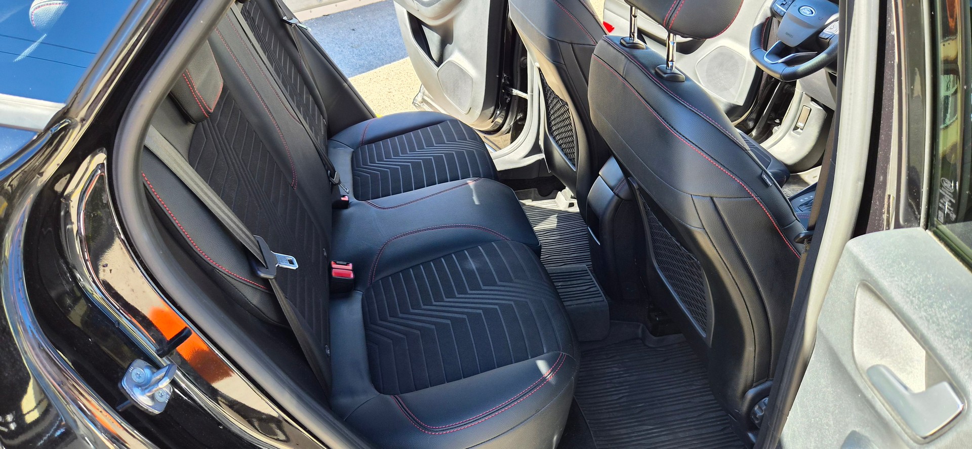 FORD 1.0 EcoB Hybrid 155 ST-Line X-image-3