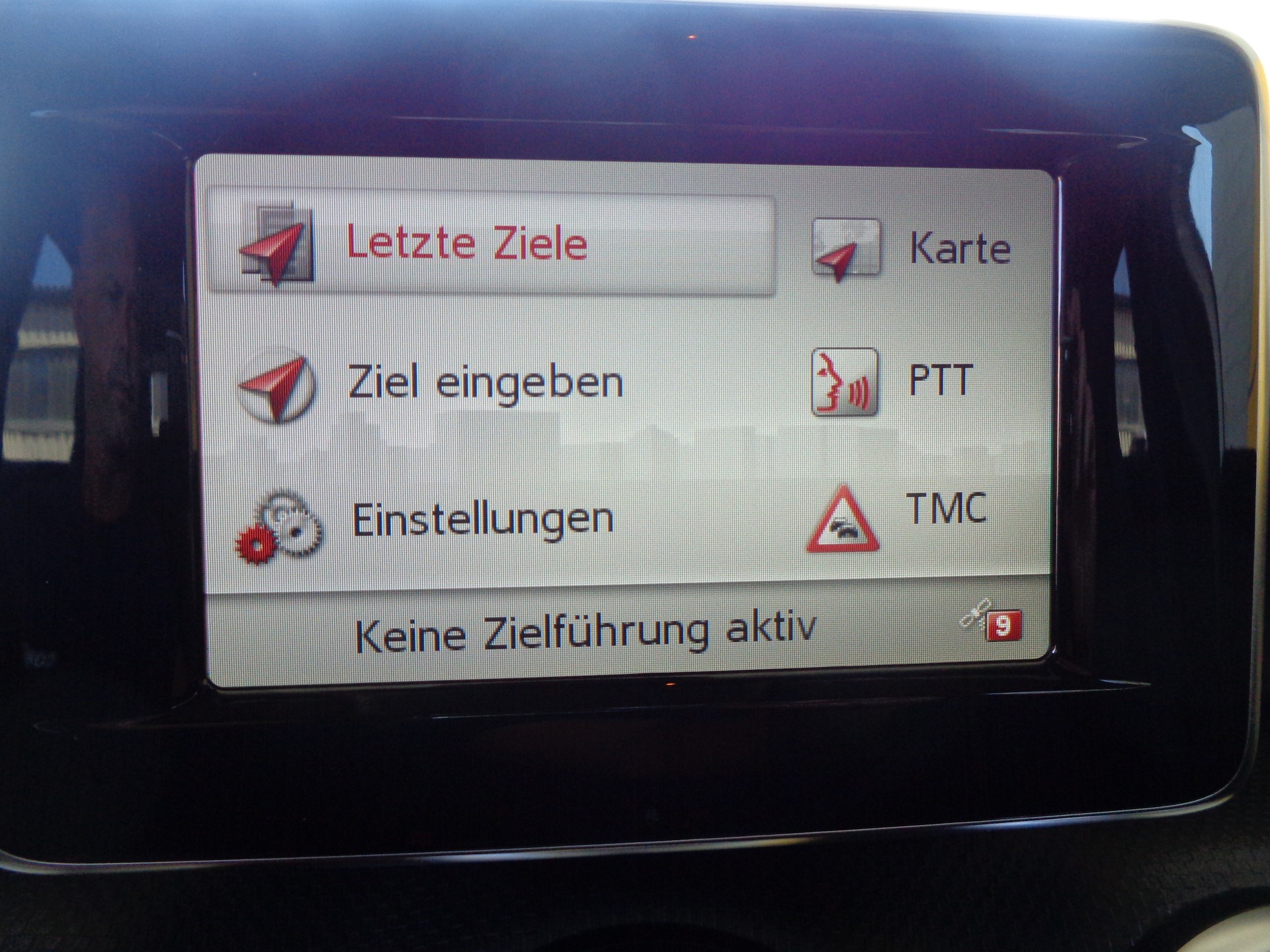 MERCEDES-BENZ A 200 Night Star 7G-DCT-image-12