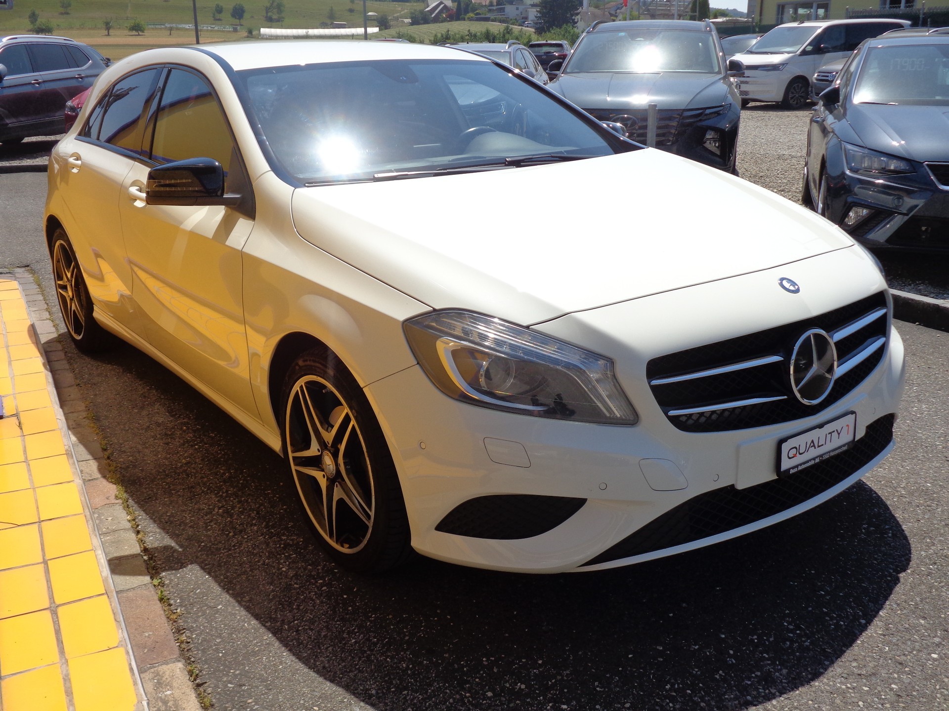 MERCEDES-BENZ A 200 Night Star 7G-DCT-image-2