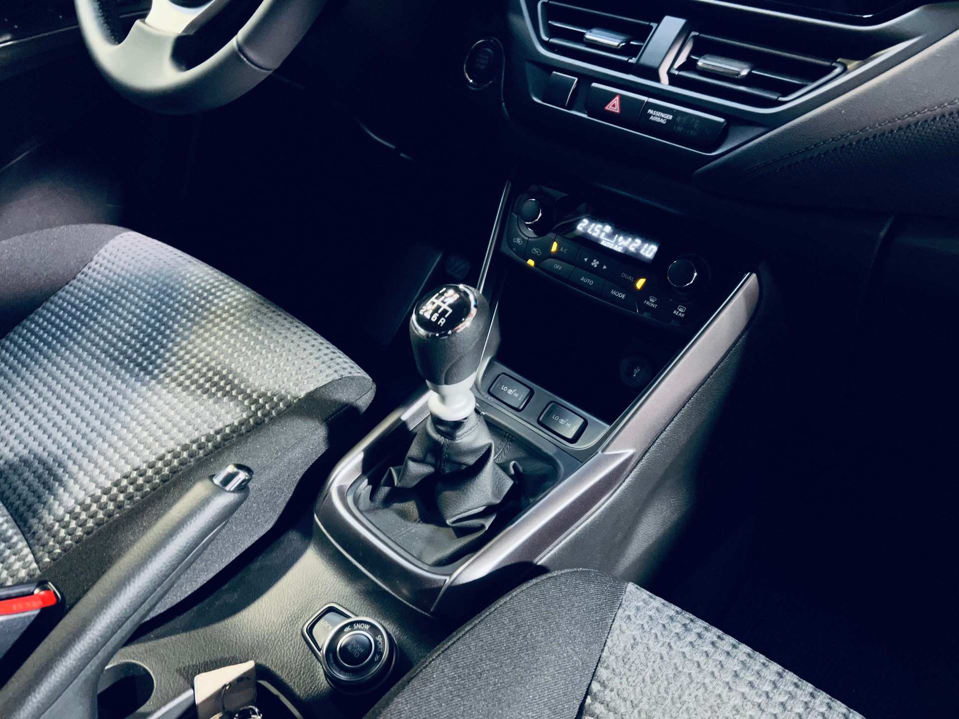 SUZUKI S-Cross 1.4 16V Compact+ MHD 4WD-image-18