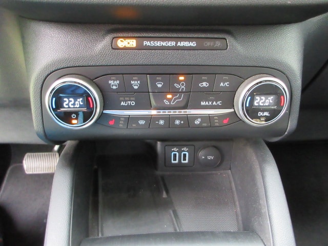 FORD Kuga 2.5 Hybrid Titanium X 4x4-image-5