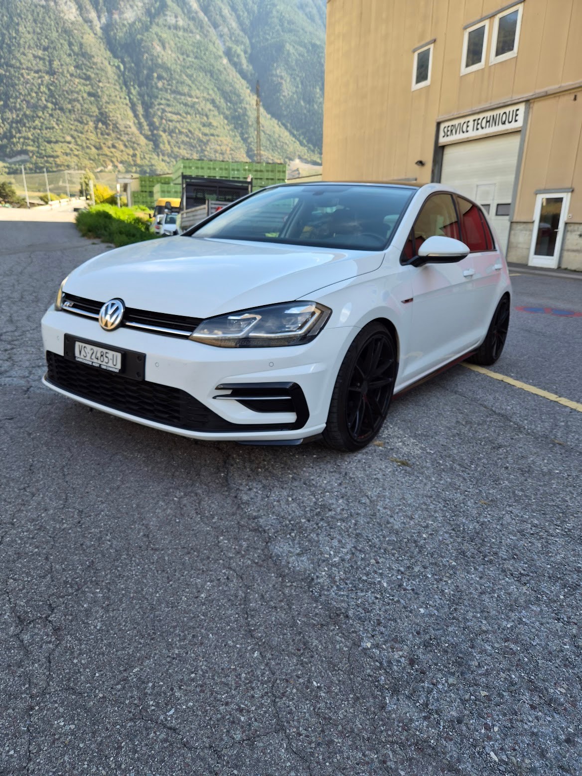 Car photo