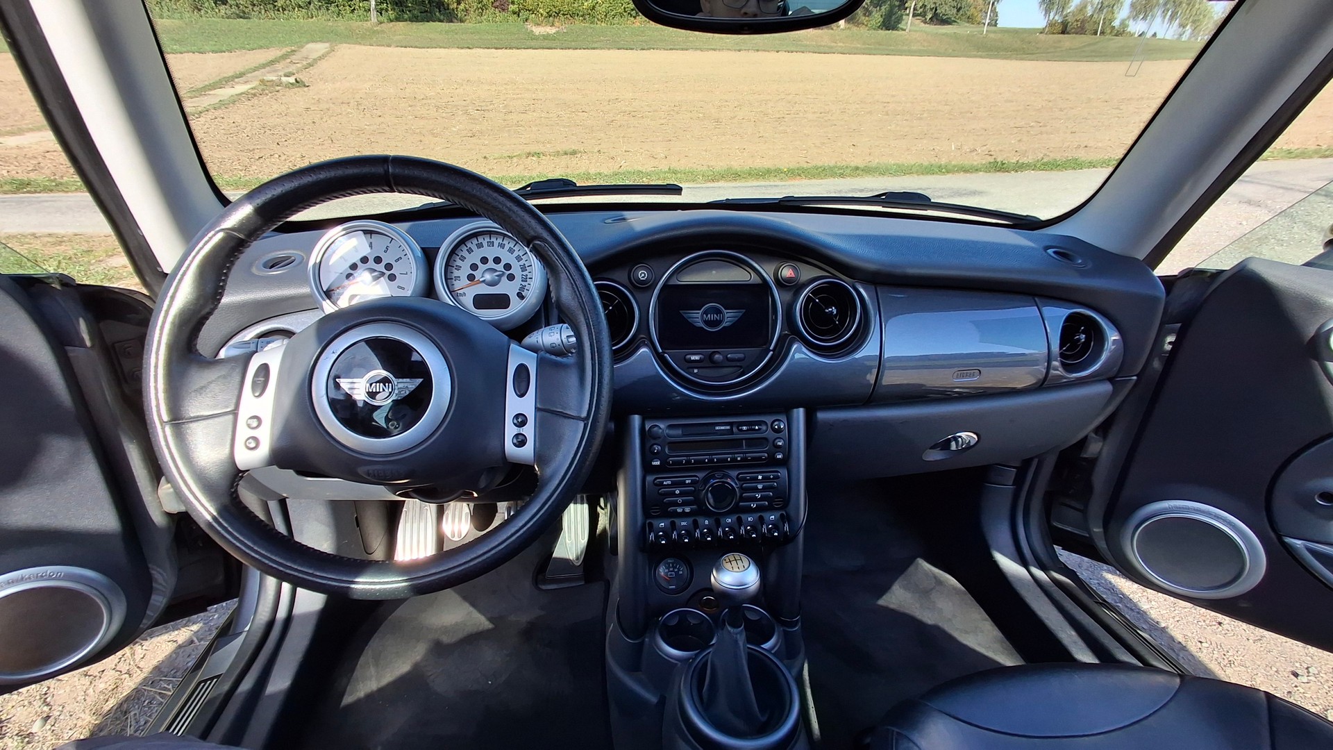 MINI 1.6i Cooper S-image-5