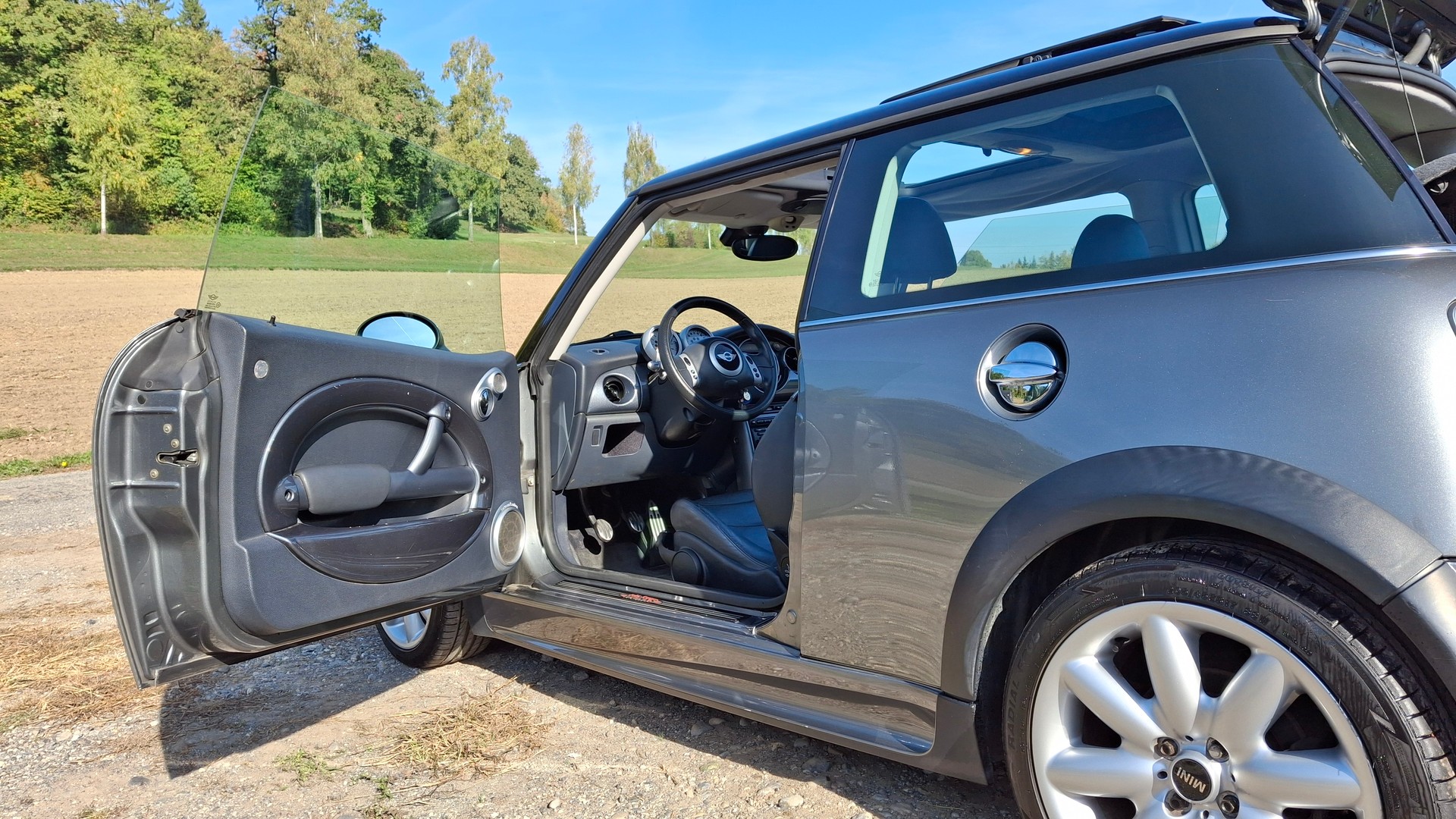 MINI 1.6i Cooper S-image-4