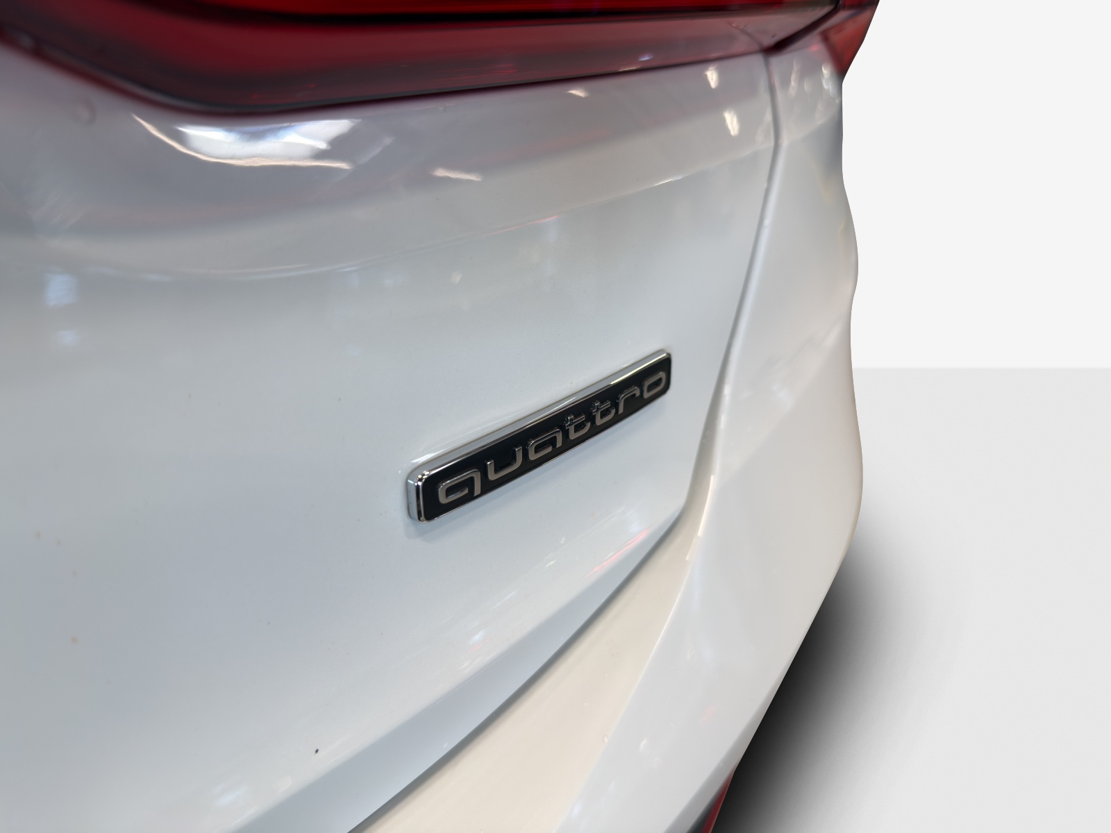 AUDI Q3 Sportback 40 TFSI S line quattro S-tronic-image-14