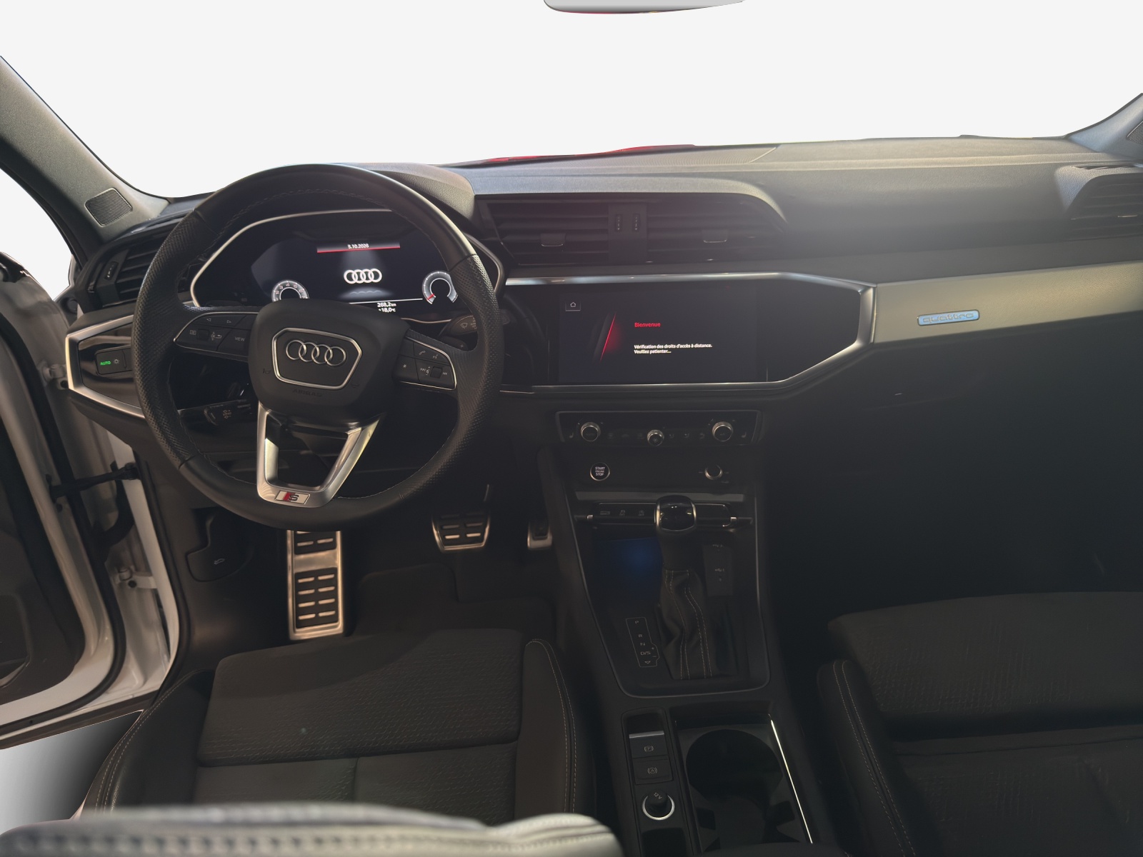 AUDI Q3 Sportback 40 TFSI S line quattro S-tronic-image-8