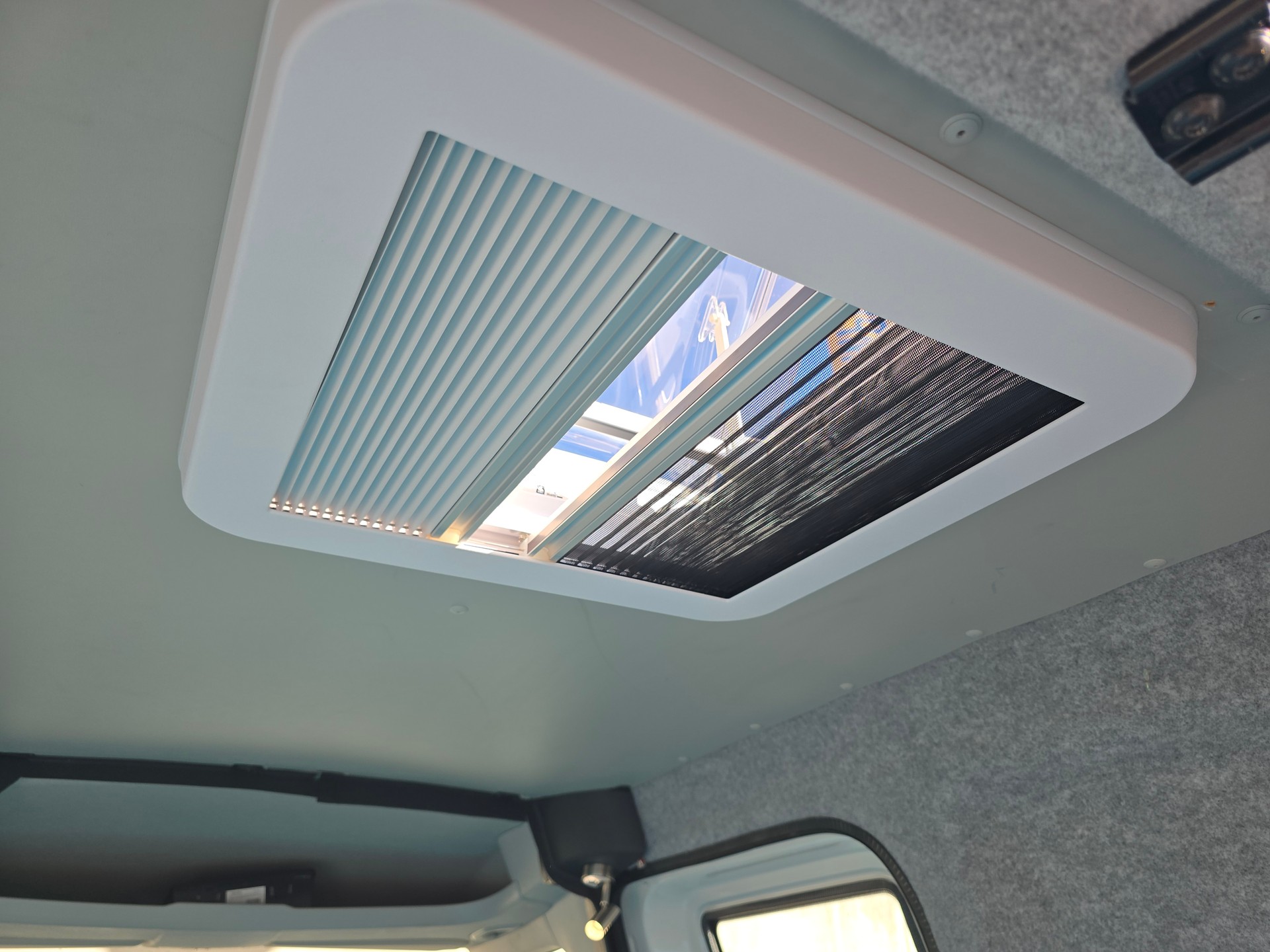 VW GEOVAN M - 1.6TDI 102PS - Automat - Klima-image-14