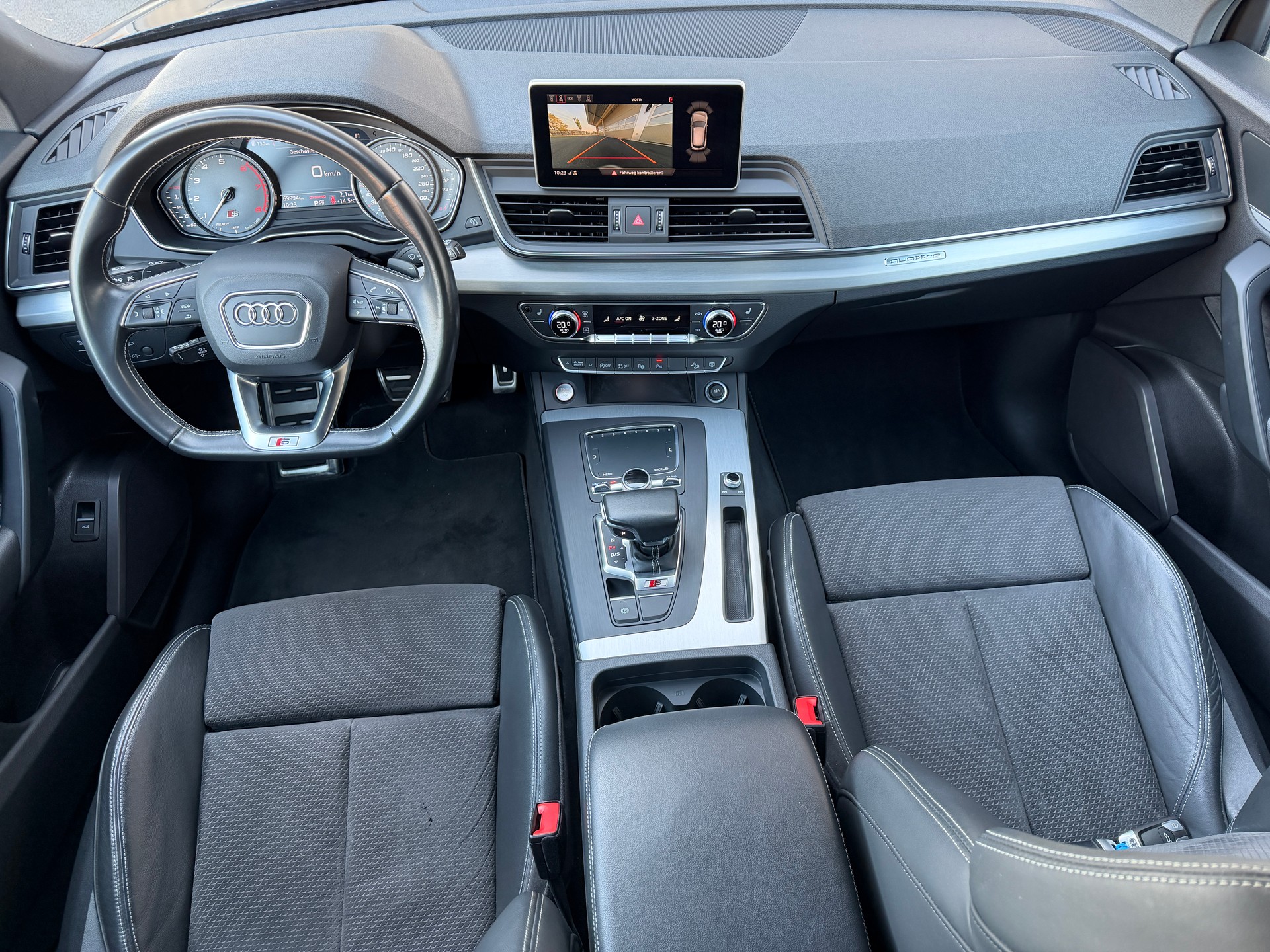 AUDI SQ5 3.0 TFSI quattro S-tronic-image-4