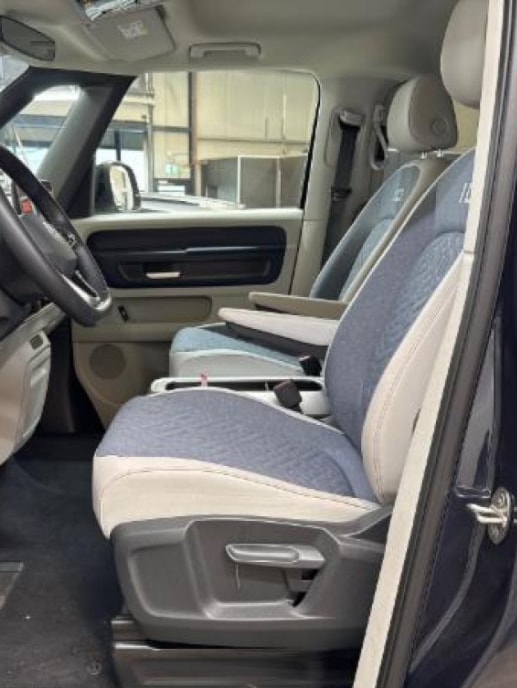 VW ID.Buzz LWB Pro mit 6-Sitzplätzen-image-6