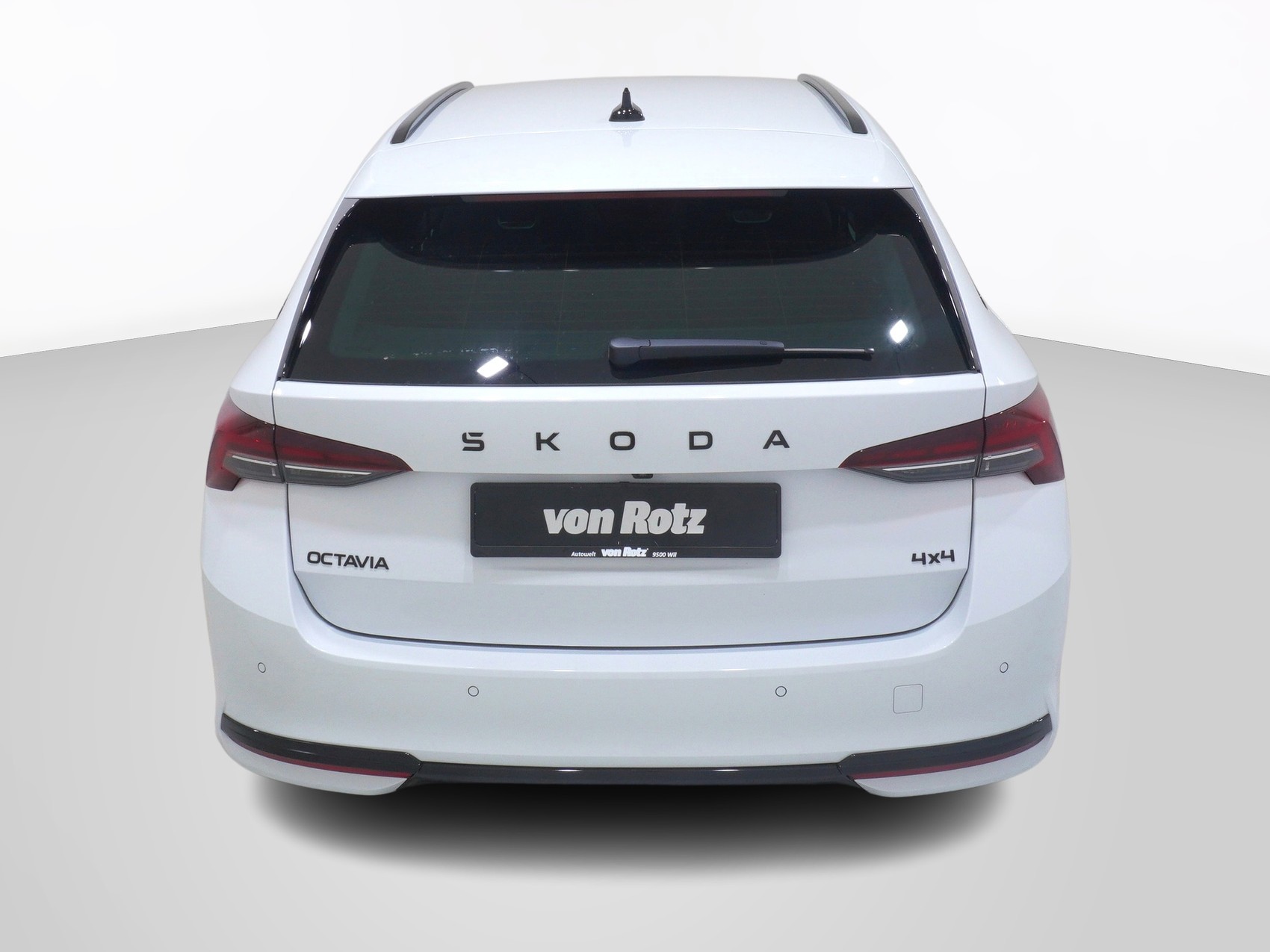 SKODA Octavia 2.0 TSI SportLine 4x4 DSG-image-2