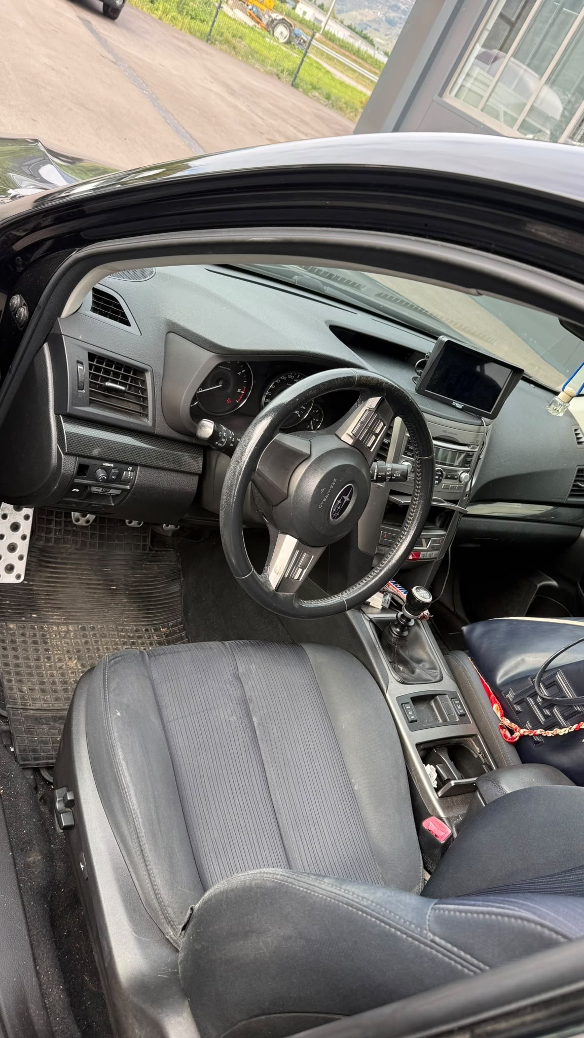 SUBARU Legacy 2.0D Limited S AWD-image-2