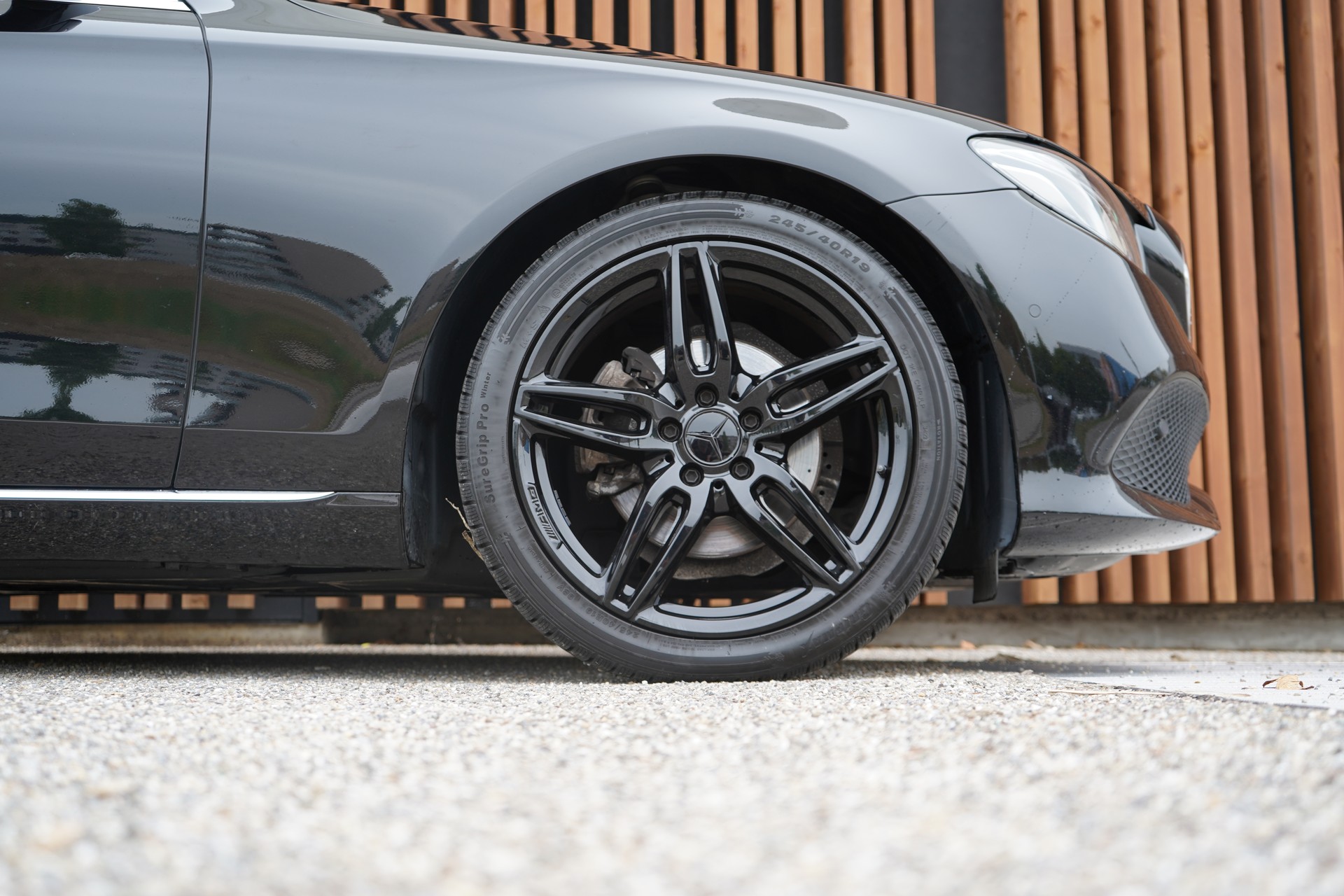 MERCEDES-BENZ E 200 AVANTGARDE 9G-TRONIC l 184 PS-image-19