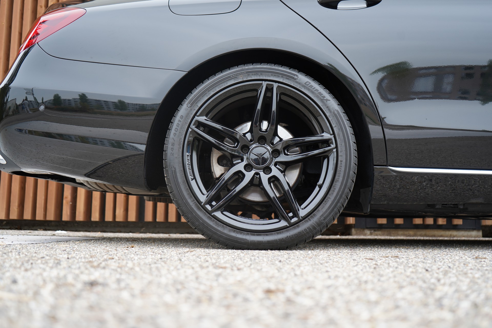 MERCEDES-BENZ E 200 AVANTGARDE 9G-TRONIC l 184 PS-image-18