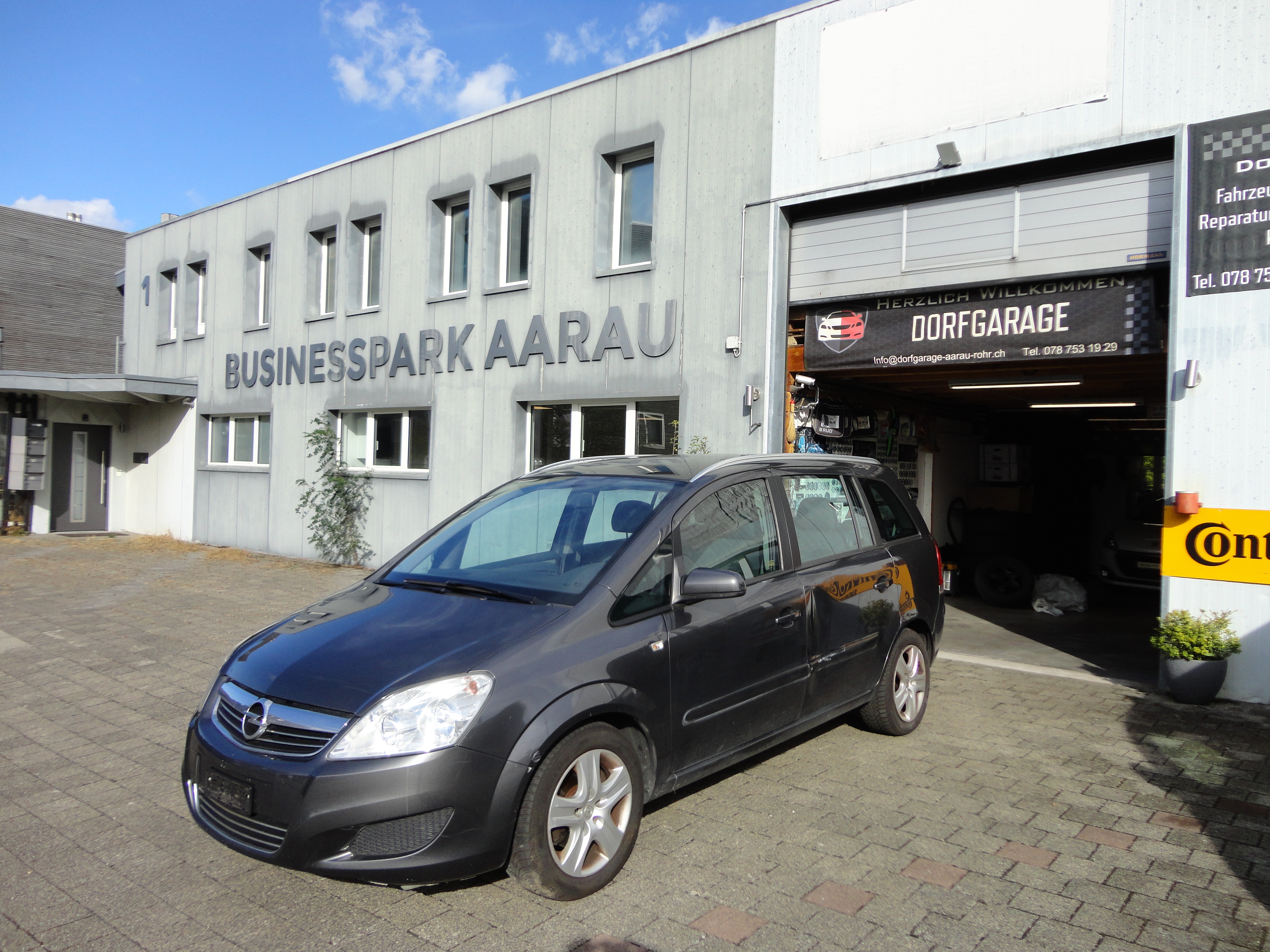 Car photo