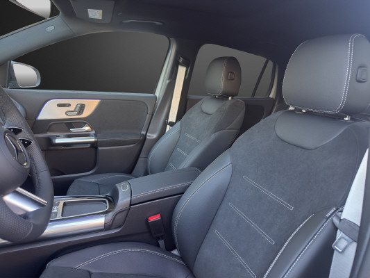 MERCEDES-BENZ GLA 220d 4M Swiss Star-image-6