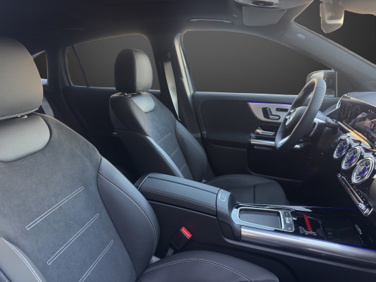 MERCEDES-BENZ GLA 220d 4M Swiss Star-image-7